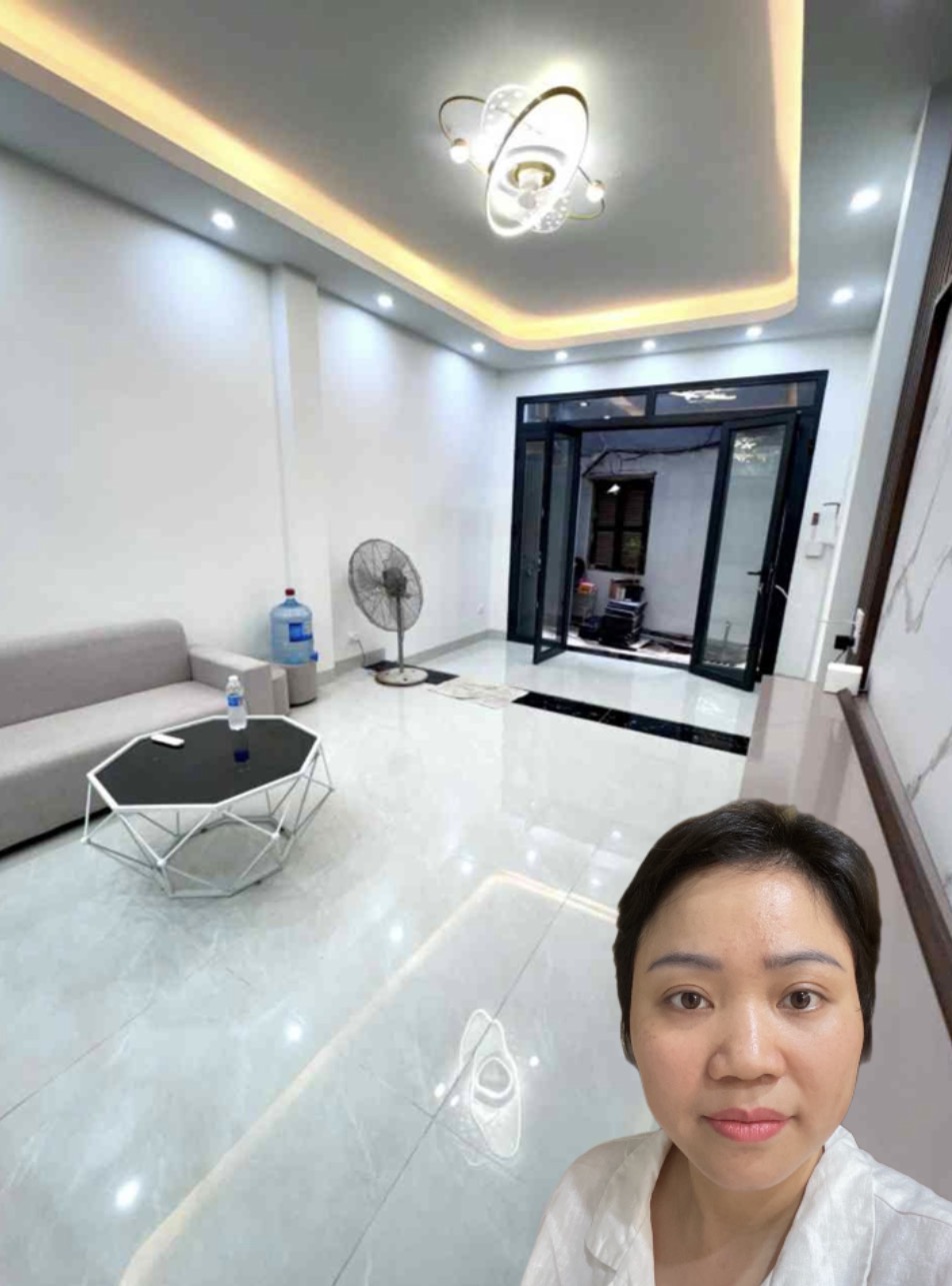 PHÙ HỢP GIA ĐÌNH 3 THẾ HỆ-7 TẦNG-THANG MÁY-SÁT PHỐ CÁT LINH-32/35m