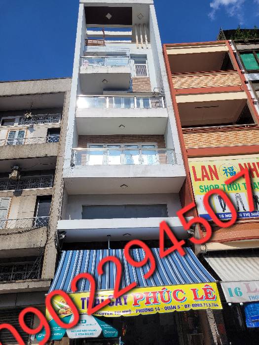 Nhà mặt phố 6 tầng siêu rộng gần chợ Bình Tây - giá tốt bất ngờ
