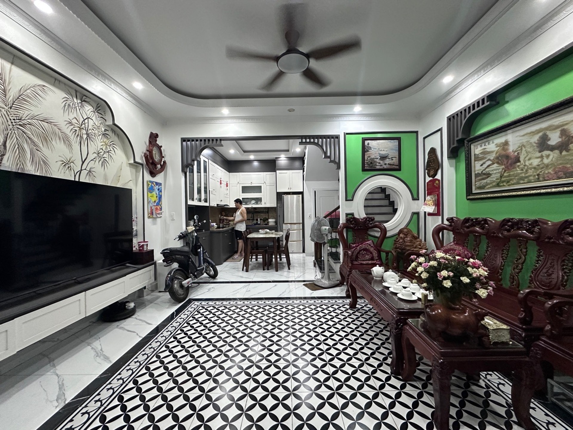 Nhà phong cách Indochine 4 tầng ngõ ô tô Thiên Lôi Võ Nguyên Giáp