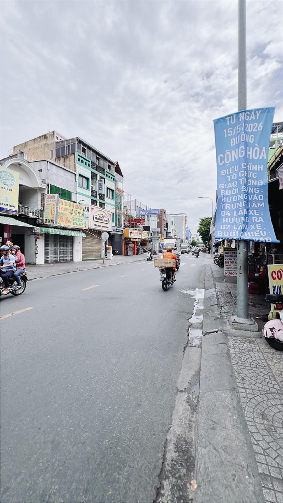 Nhà mặt phố Hoàng Hoa Thám, đỉnh cao kinh doanh, giá siêu hấp dẫn