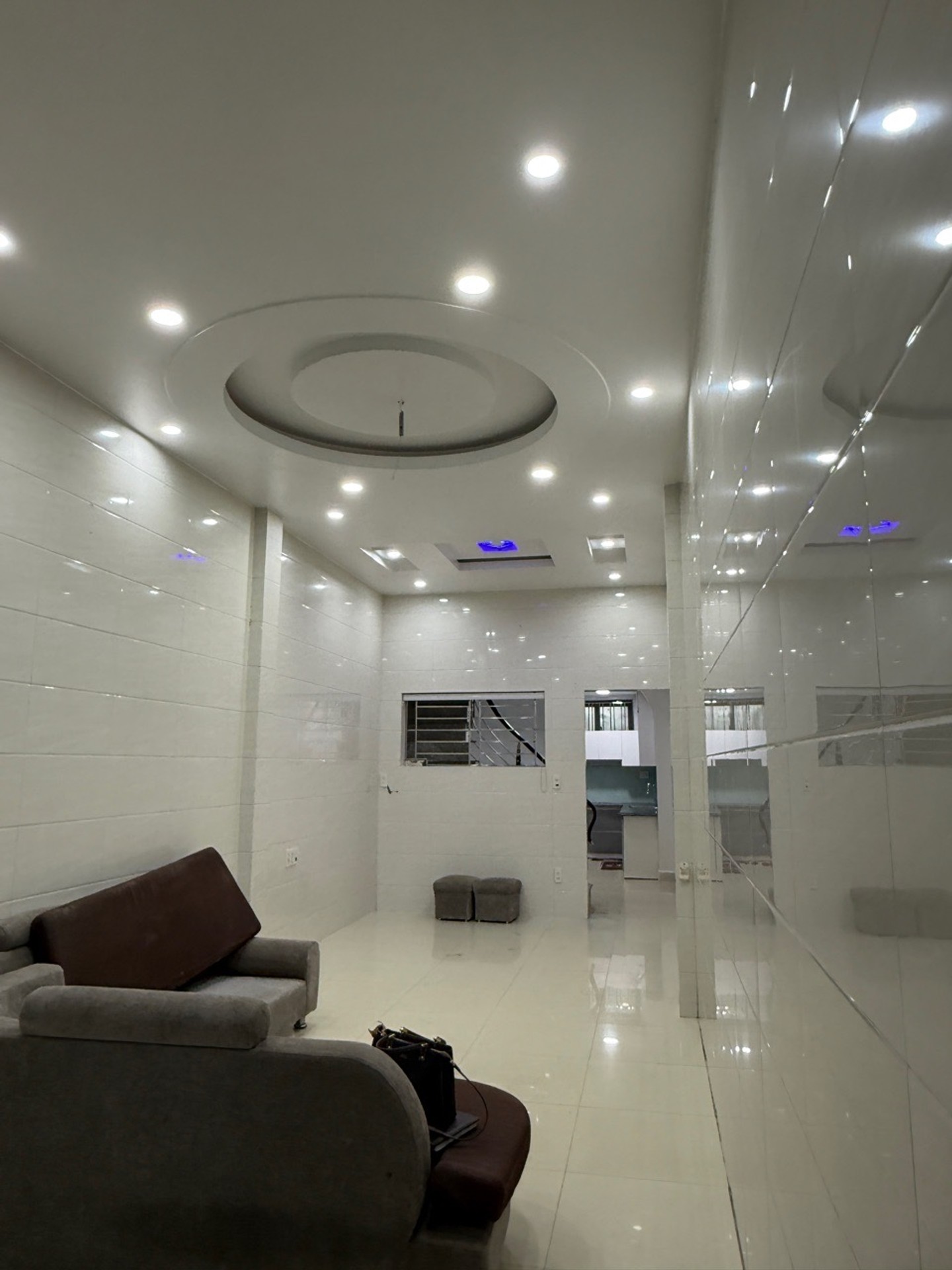 Nhà 3 tầng trung tâm Tô Hiệu sát ngã tư Trại Lính