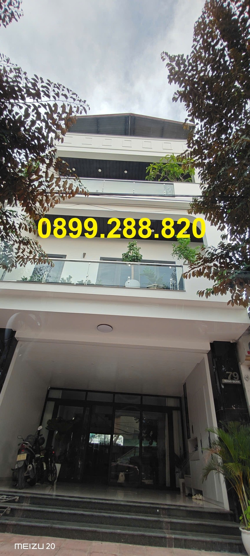 Nhà mặt phố Tây Bắc rộng 125m2 có vỉa hè lớn, kinh doanh cực đỉnh