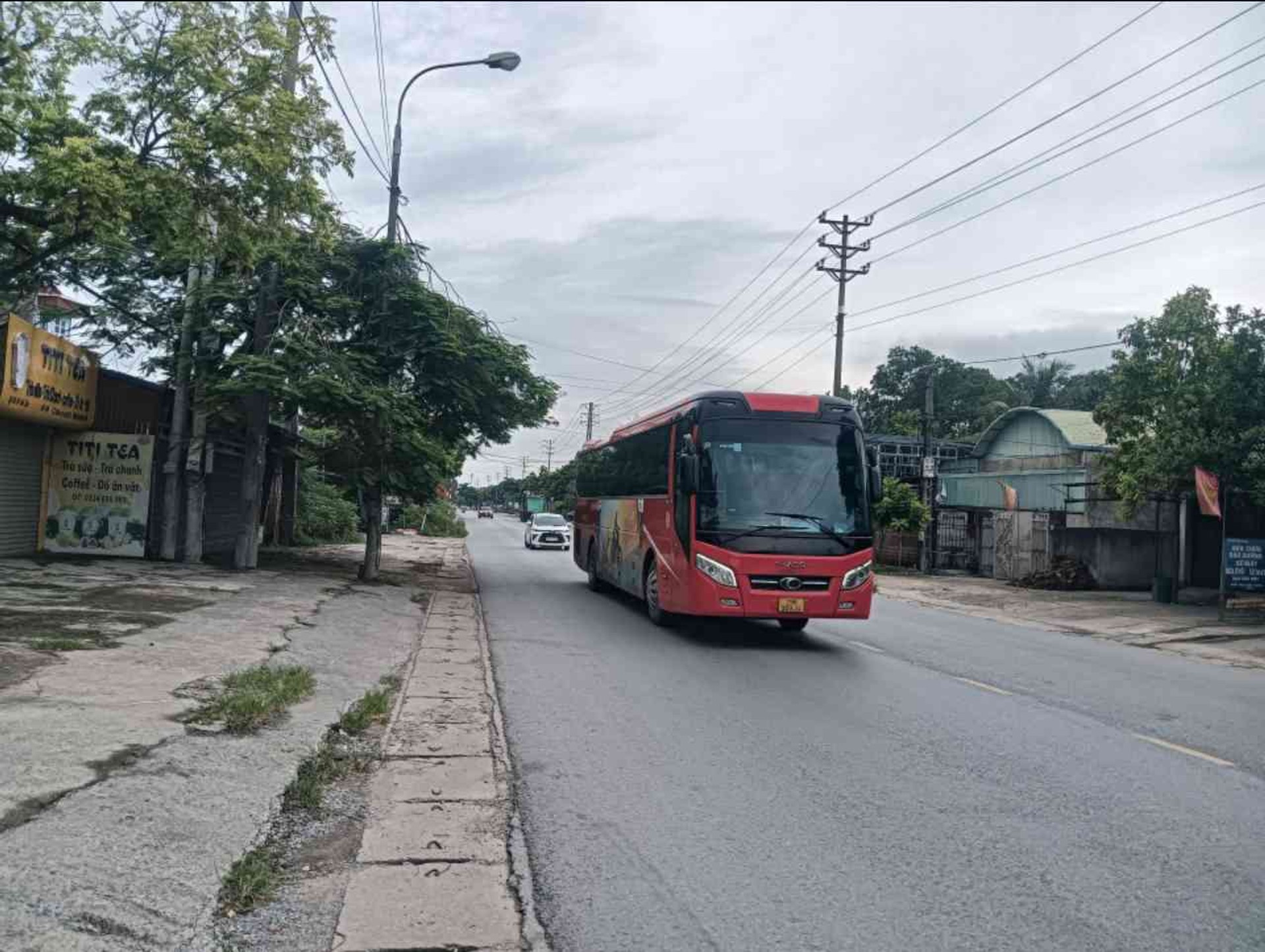 BÁN NHÀ MẶT PHỐ - QL3 - KINH DOANH ĐỈNH - GIÁ TỐT - SAU QUY HOẠCH TĂNG GIÁ ẦM ẦM