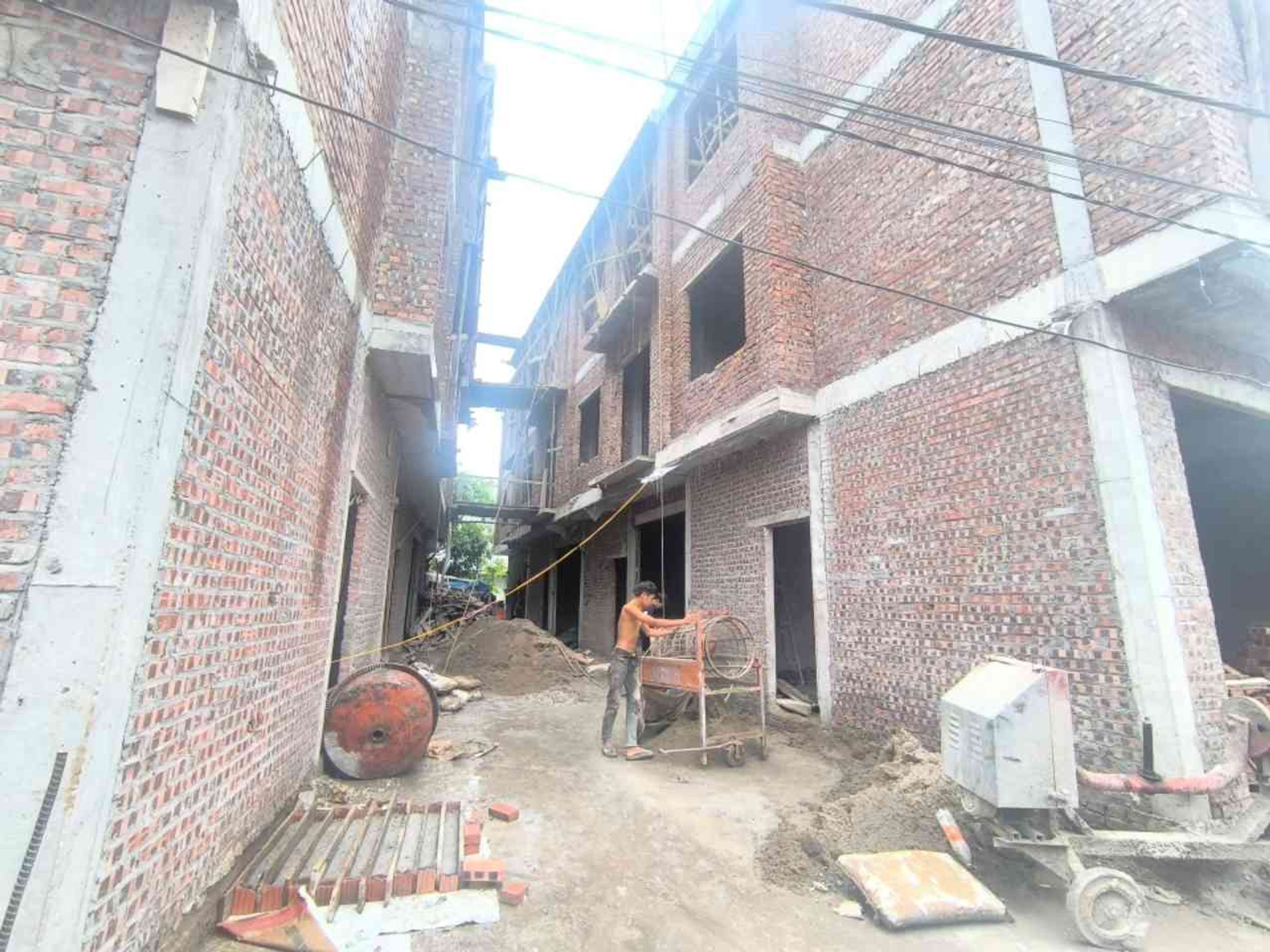 Nhà phố 3 tầng thiết kế hiện đại trong khu vực phát triển trọng điểm