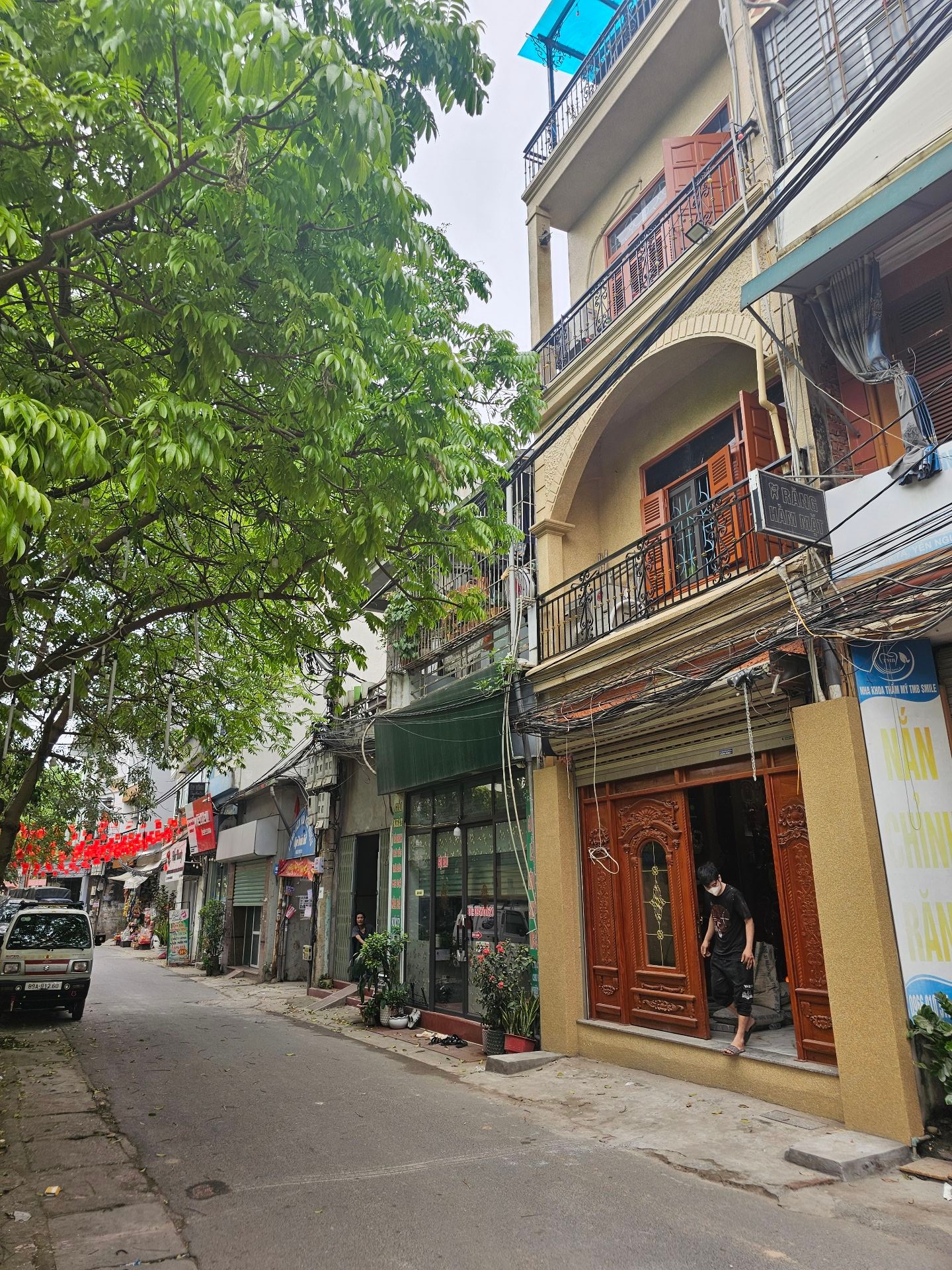 Nhà Ngọc Hồi vừa ở vừa kinh doanh - ô tô tránh thoải mái