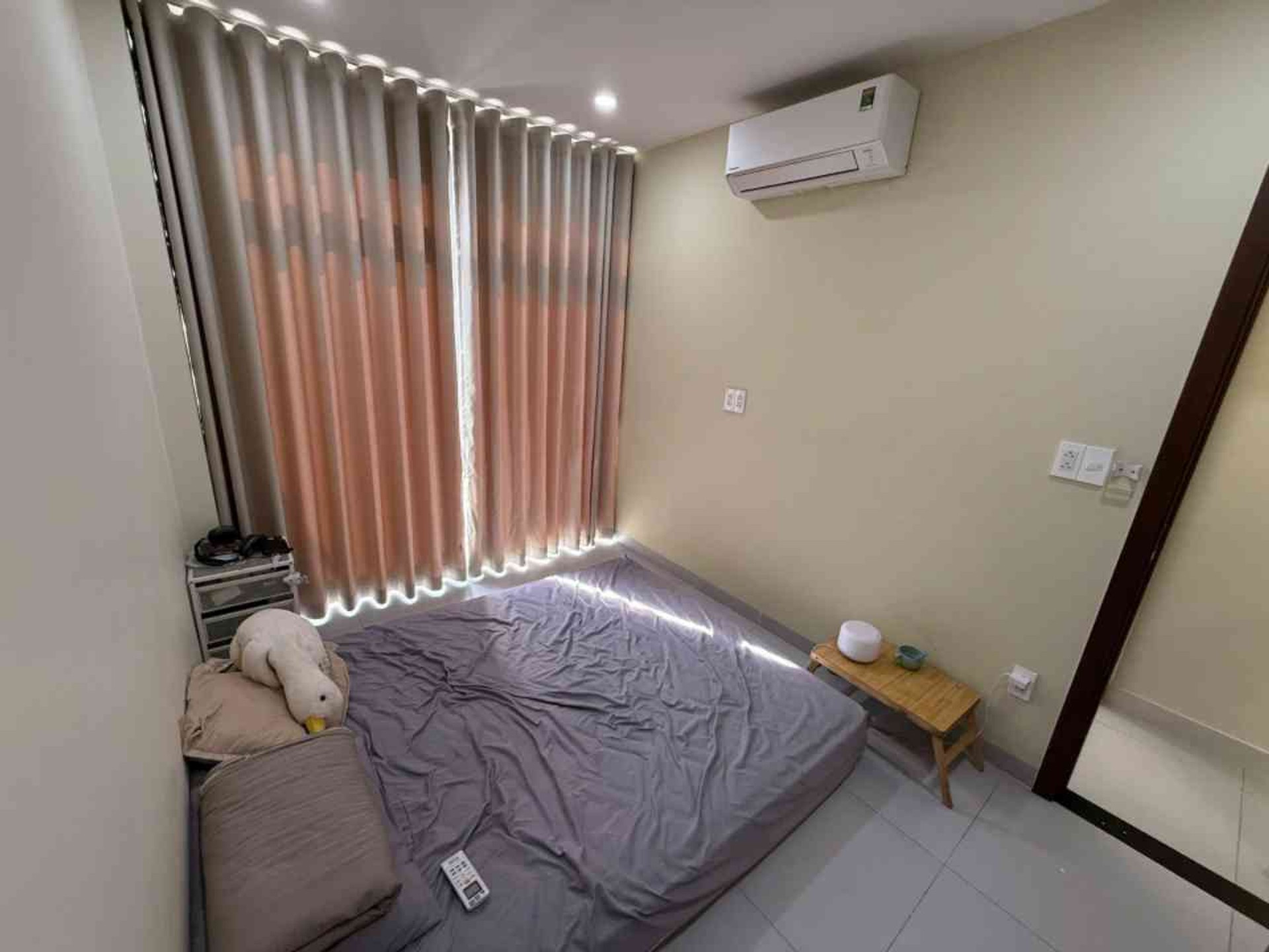 Nhà mới xinh 4 tầng rộng thoáng, khu dân trí cao