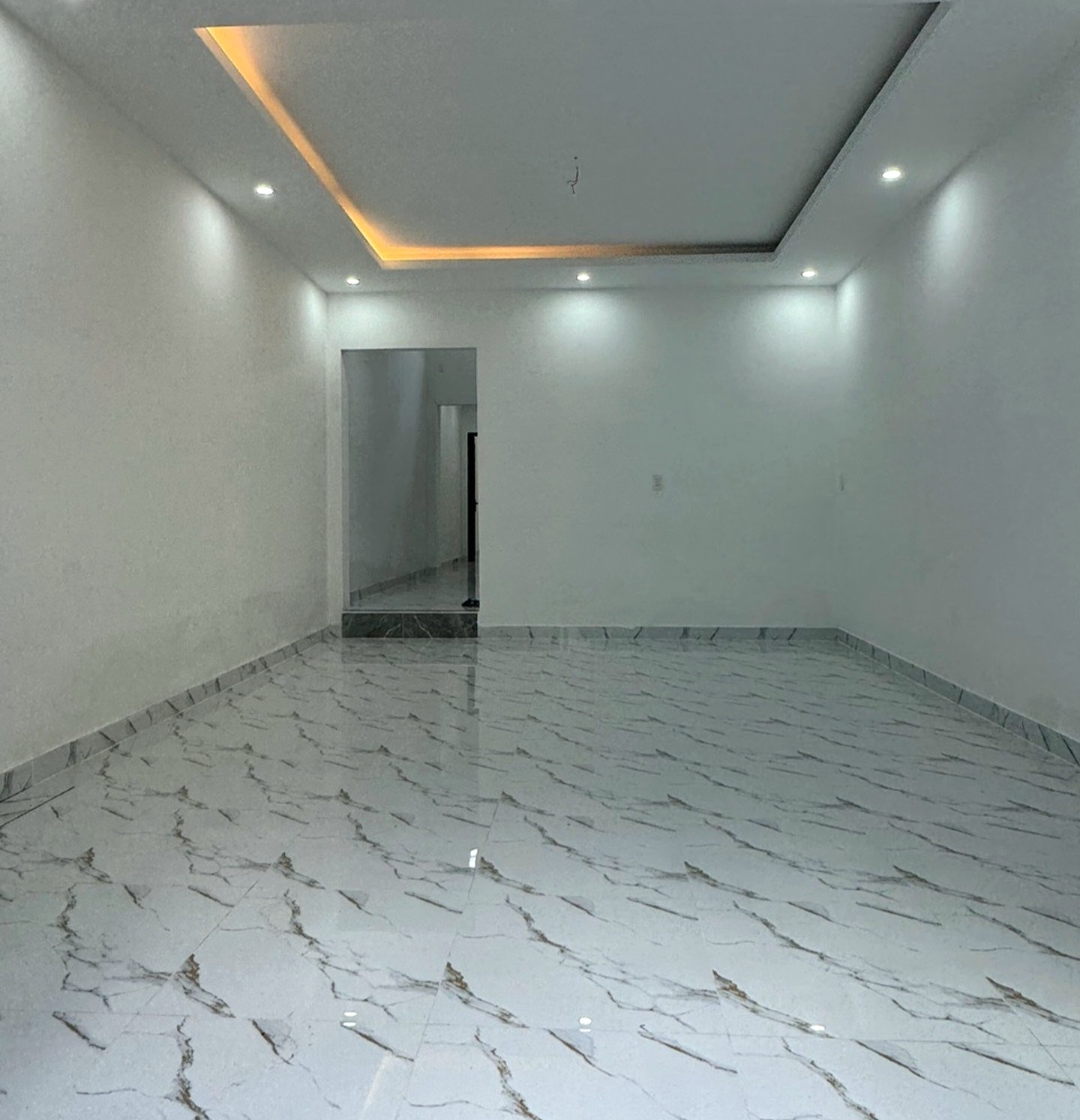 Bán nhà 2 tầng hẻm xe hơi - sát Công viên Phú Lâm - giáp Quận 6 - DT: 57m²