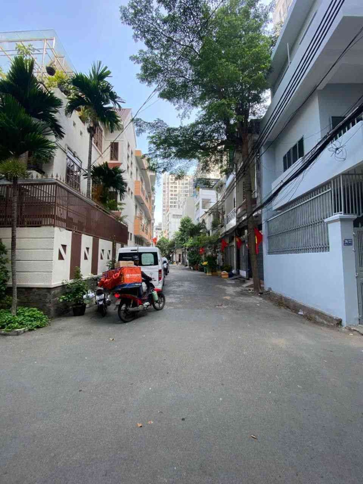 Nhà Góc 2 Mặt Tiền Yên Thế - Tiện Sinh Hoạt & Đầu Tư Hiệu Quả