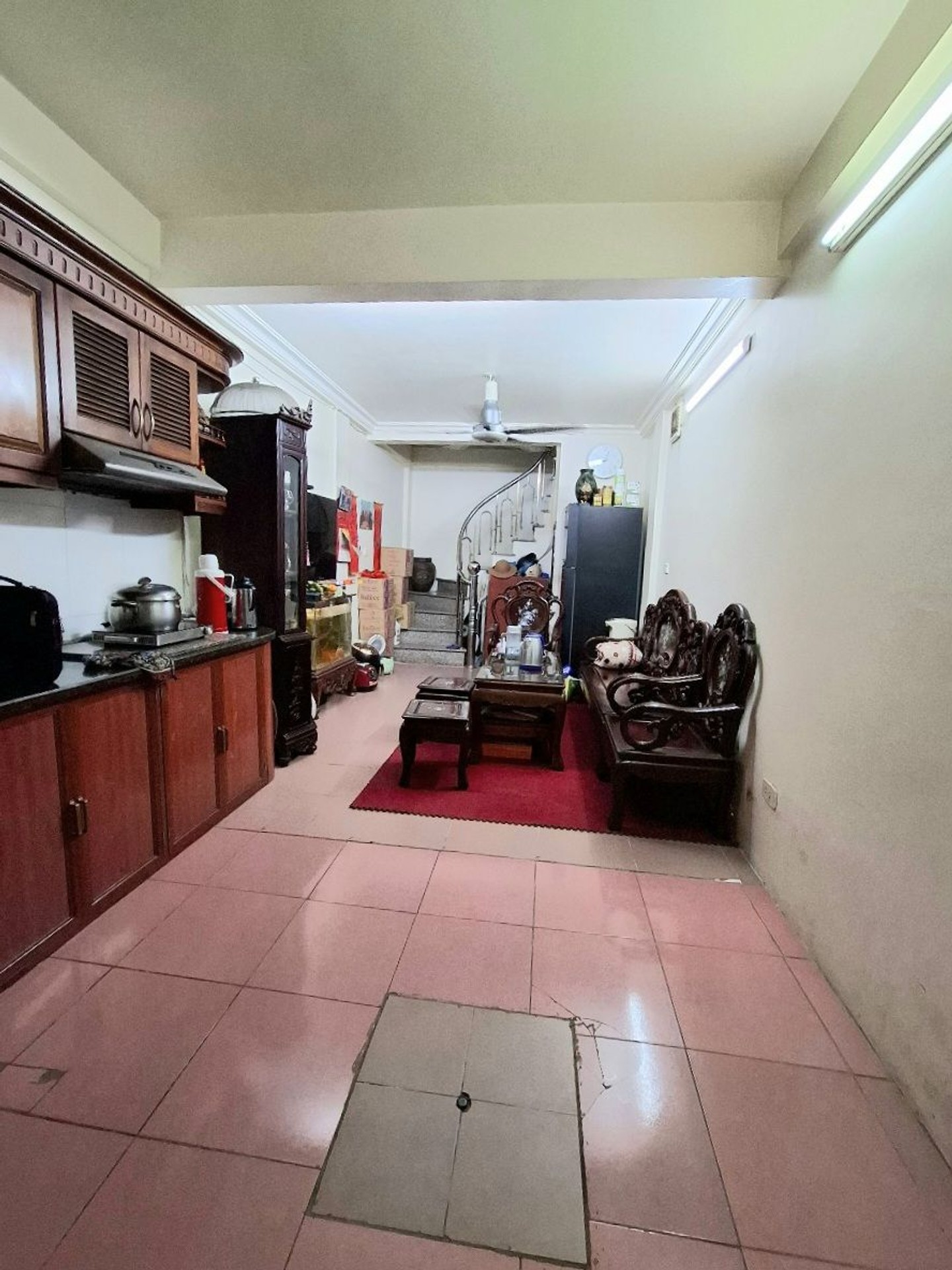 Cơ hội sở hữu nhà 5 tầng vị trí trung tâm Văn Quán, kinh doanh được- giá siêu tốt