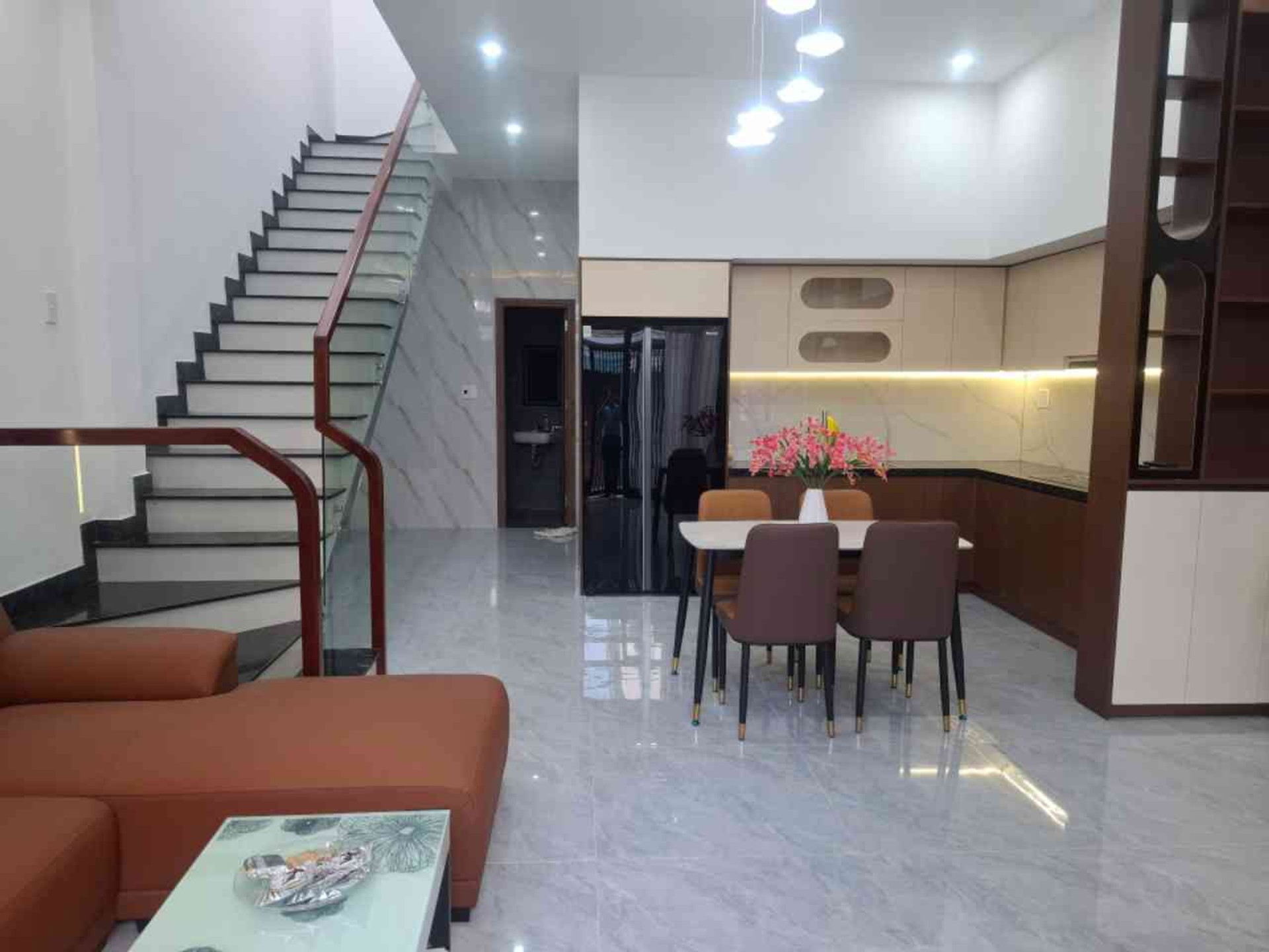 Bán nhà riêng 2 tầng tại quận Thanh Khê, thiết kế hiện đại, diện tích 67.4 m2