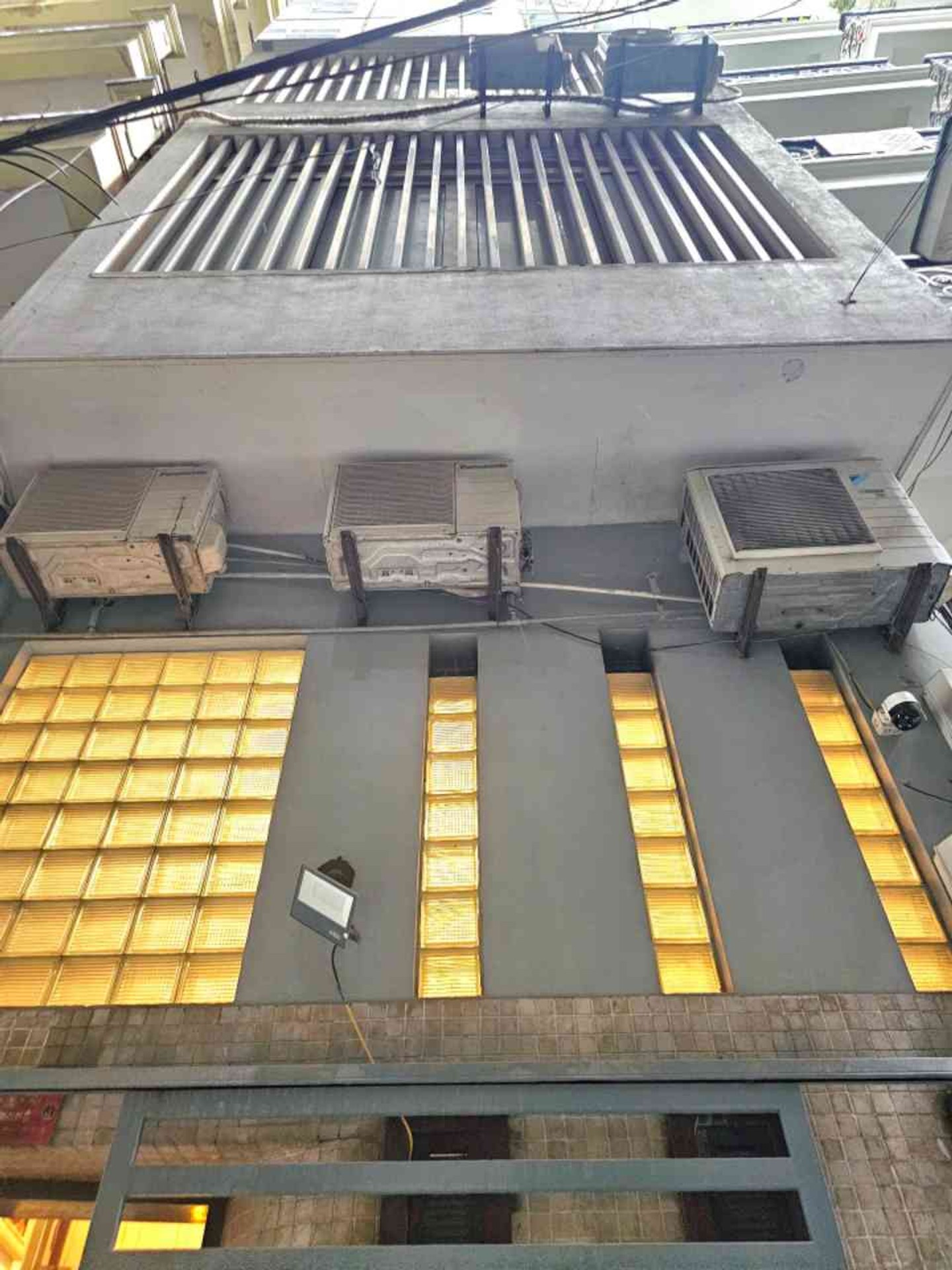 Bán nhà riêng Cầu Giấy 50m2 7 tầng có thang máy, ô tô qua nhà, cách phố Trần Duy Hưng 10m