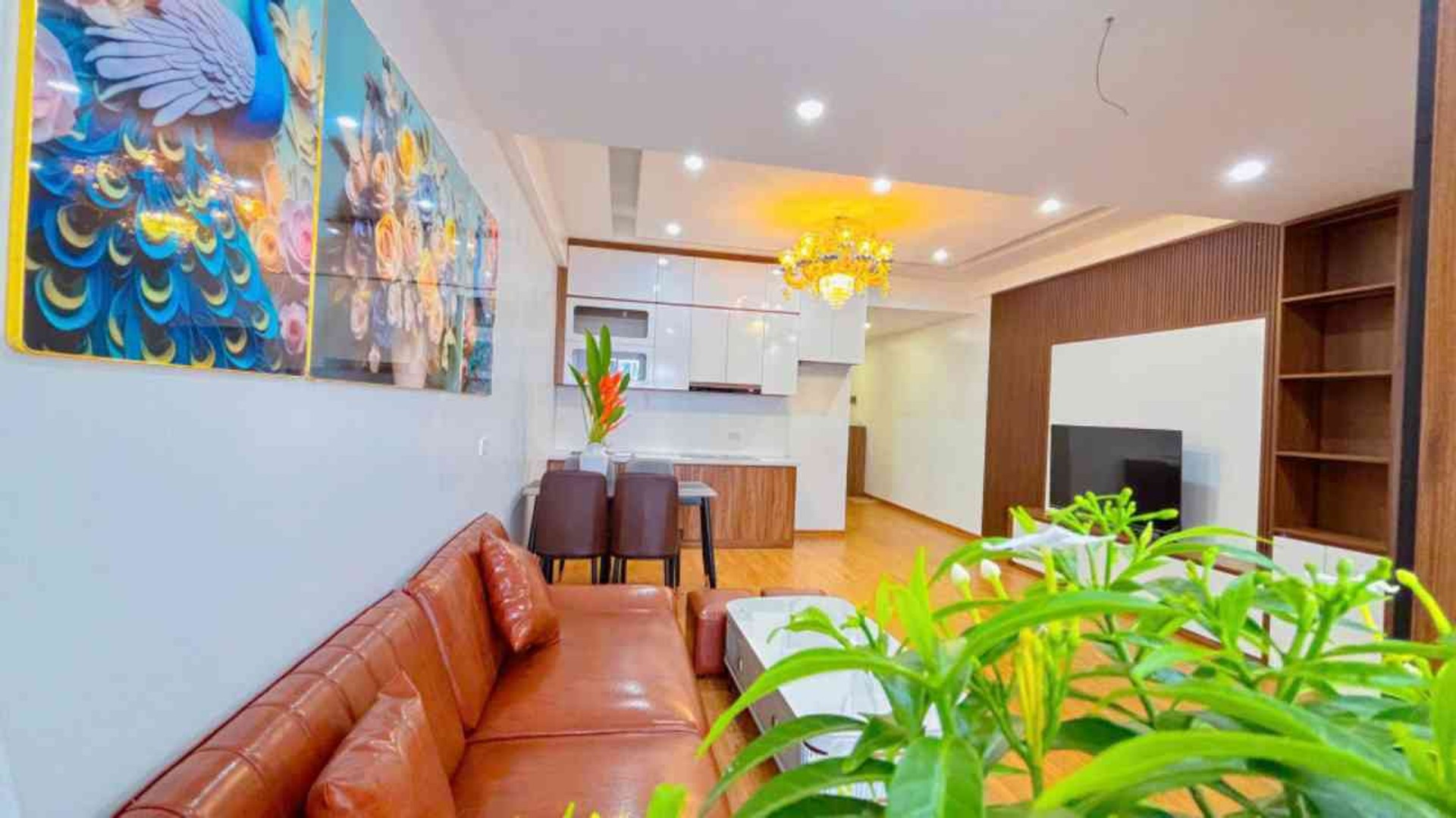Bán căn hộ 2 phòng ngủ tòa Bắc Hà Lucky, Quận Cầu Giấy, view thoáng tầng trung