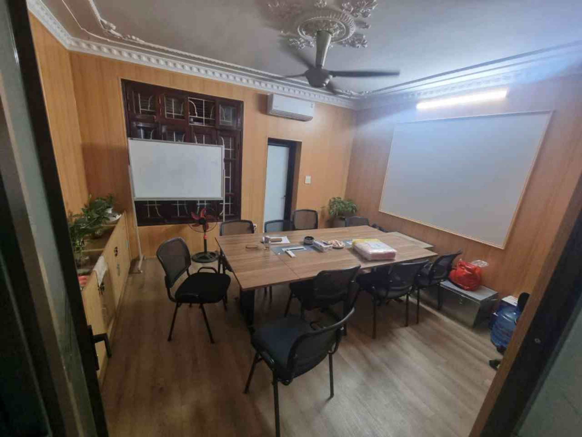 Nhà 7 tầng thang máy - Ngõ ô tô KD đỉnh, sát Vành đai 2.5