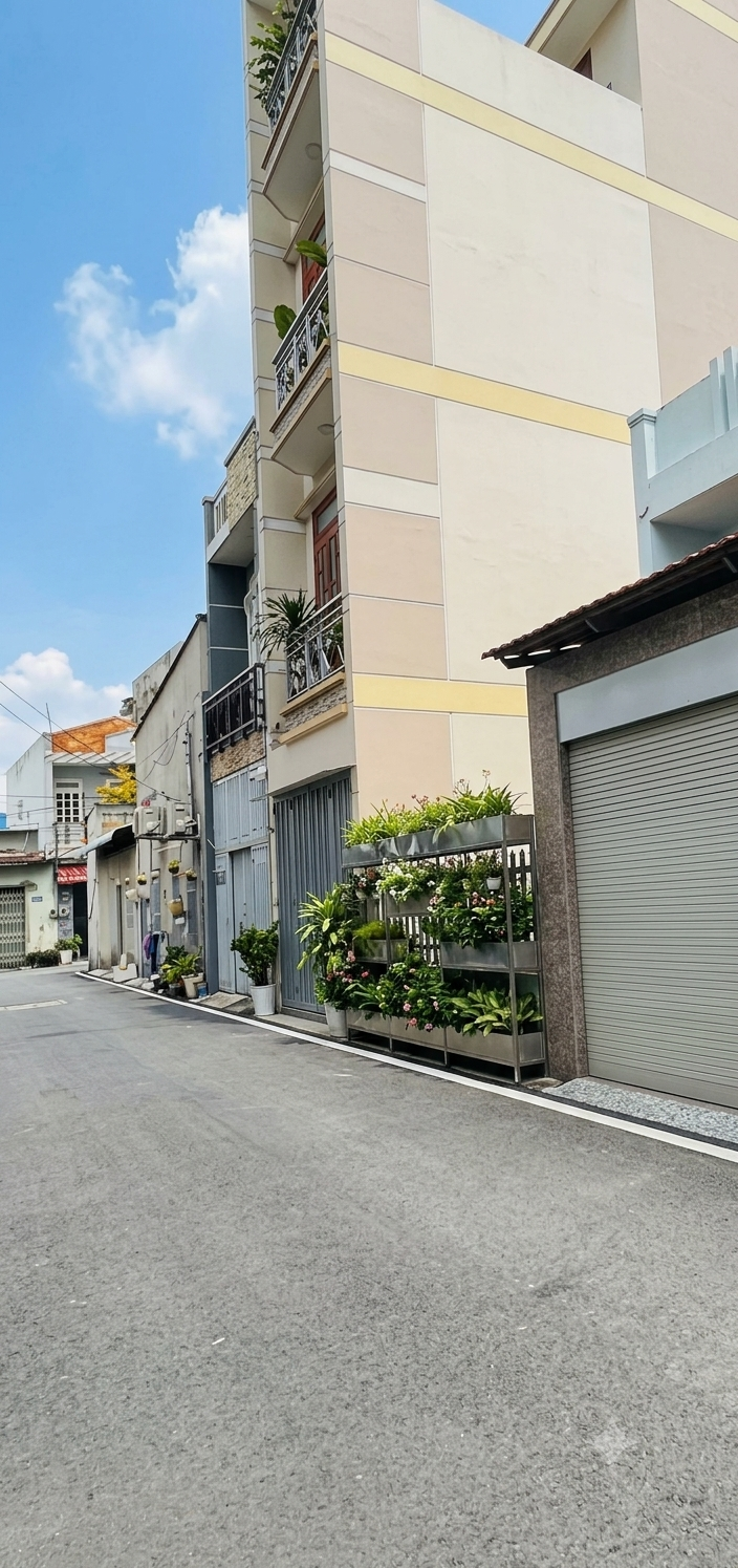 LÊ VĂN KHƯƠNG - 50M² NGANG 4M- XE HƠI THÔNG, BÁN ĐẤT TẶNG NHÀ NHỈNH 3 TỶ