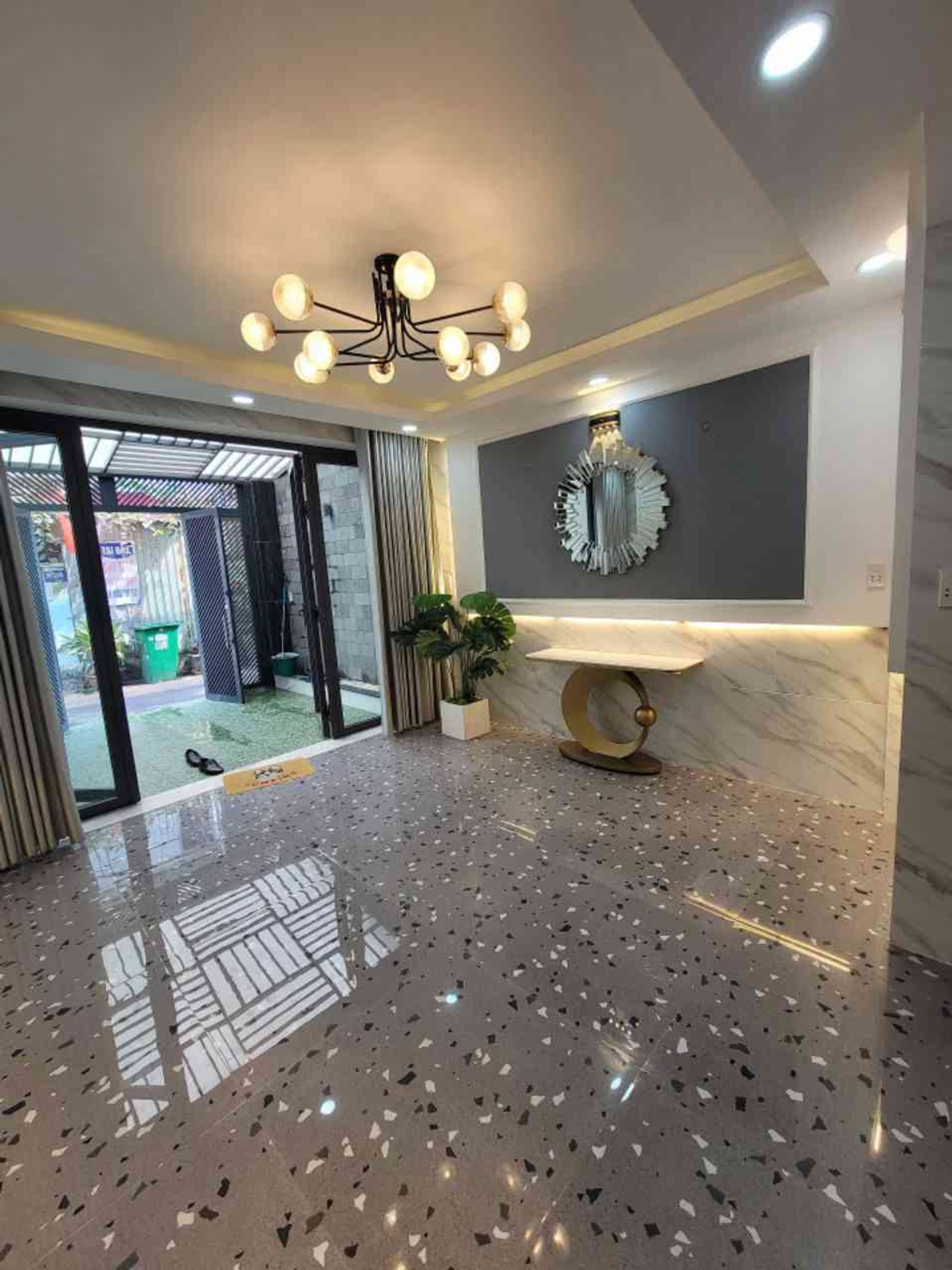Bán nhà 5 tầng 60m2 hẻm xe hơi thông Phan Huy Ích