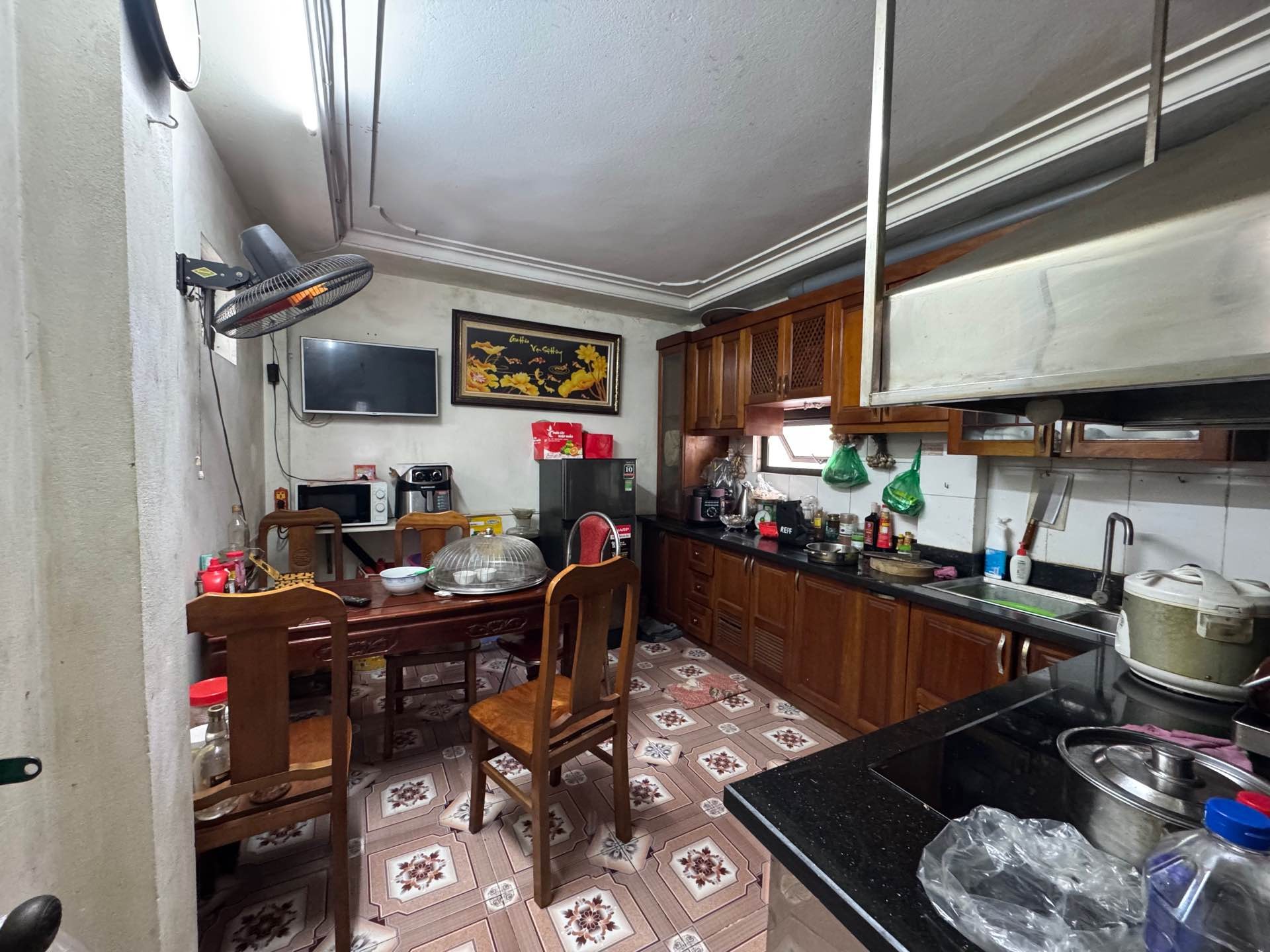 Nhà 81 m2 mặt tiền rộng 5'5 m2, vị trí kinh doanh đỉnh ở Yên Viên otto tránh.