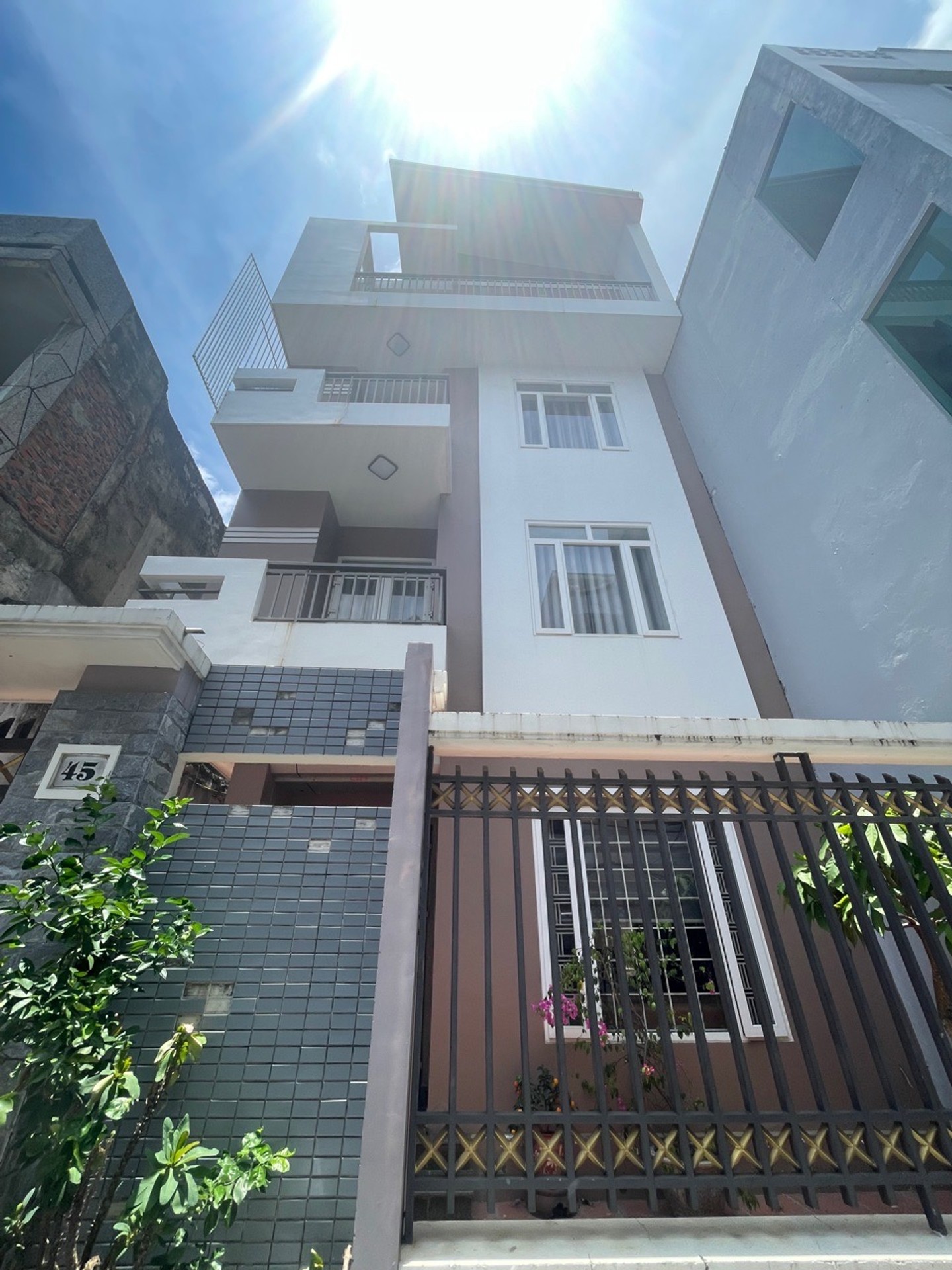 Nhà riêng 4 tầng hướng Bắc, mặt tiền rộng 8m tại Tô Hiệu