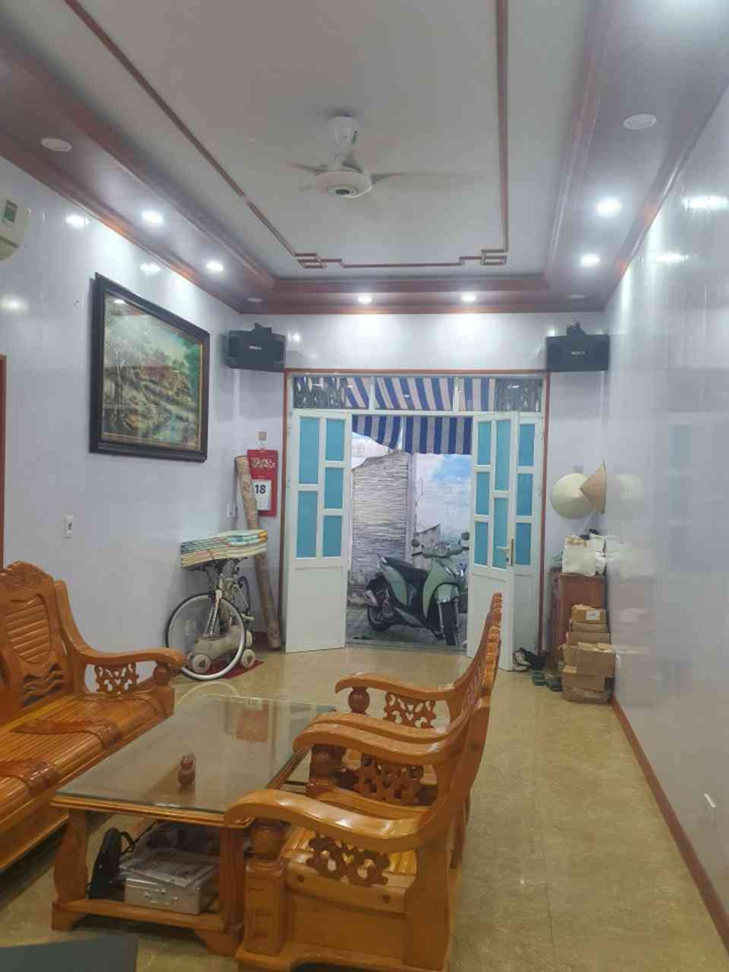 Nhà 2 tầng diện tích 91m² tại Phố An Dương, kết nối thuận tiện, khu dân cư thân thiện