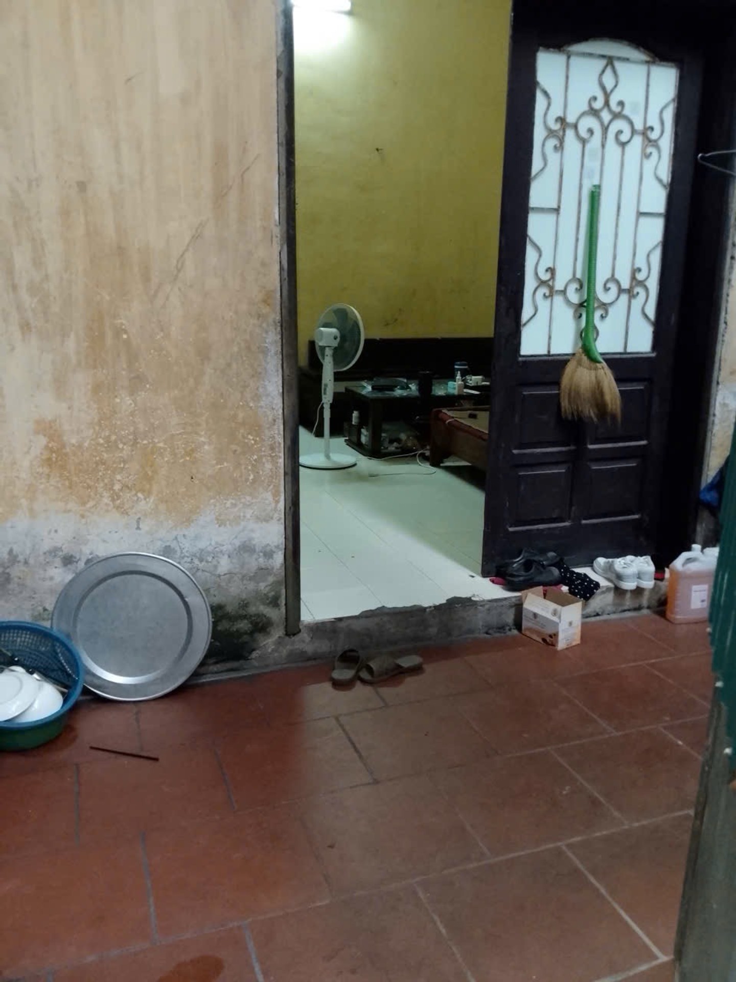 Bán nhà riêng 2 tầng diện tích 43.6m² tại Ngọc Lâm, Long Biên, ngõ thông, gần mặt phố