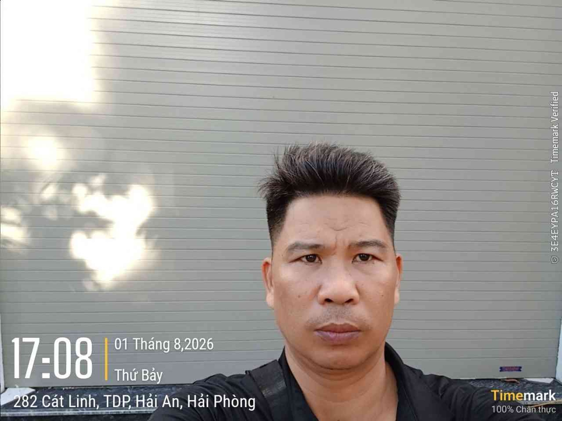 Căn nhà 4 tầng mới, tiện nghi, khu dân trí cao