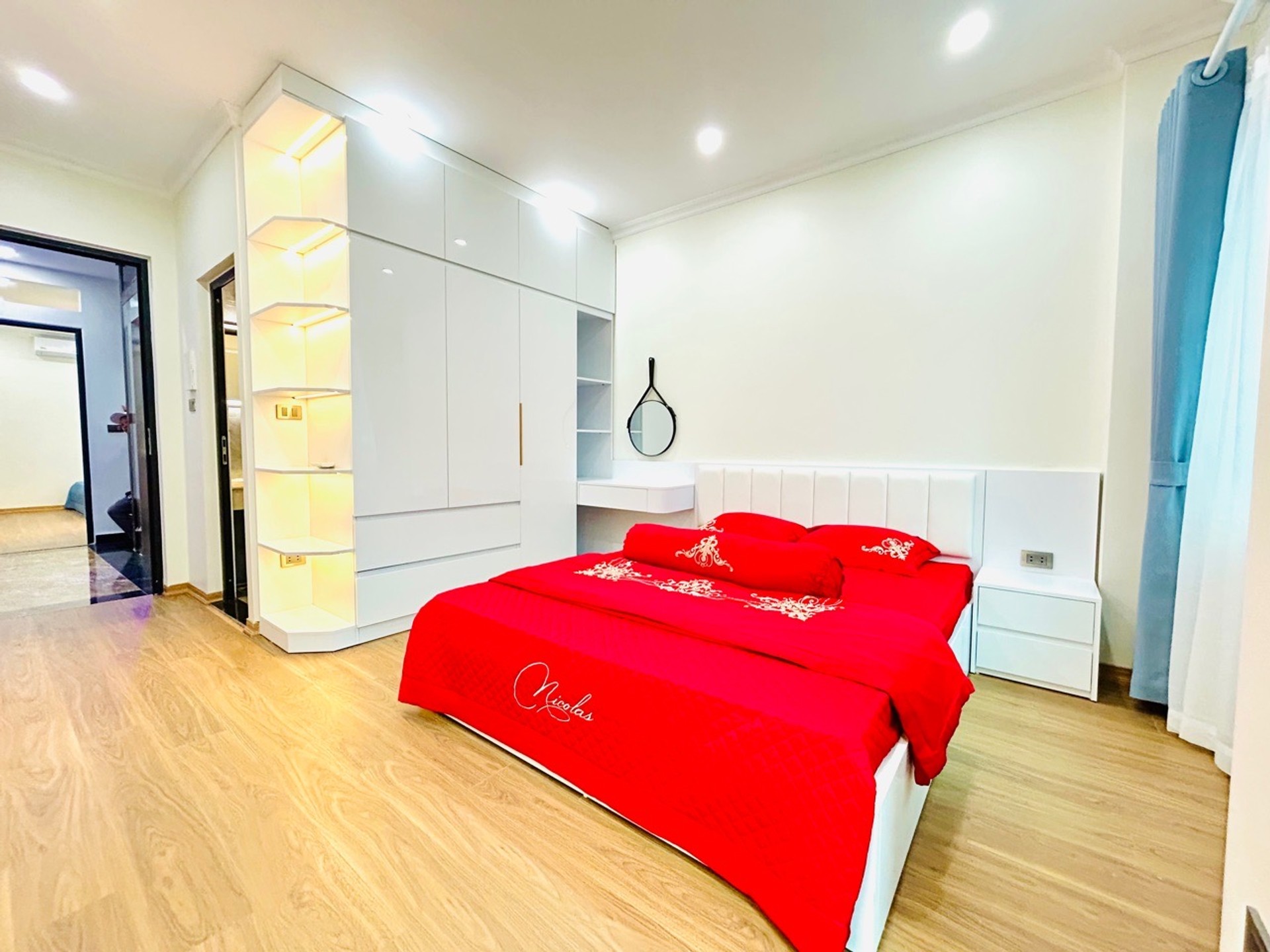 Nhà đẹp có sổ không quy hoạch 50m2, 15ty hơn, oto qua nhà