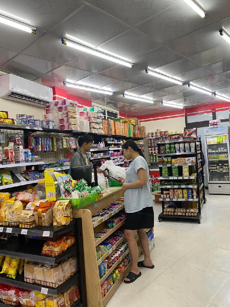 Nhà mặt phố lô góc, 7 tầng thang máy, mặt tiền siêu rộng, giá tốt tại Yên Xá