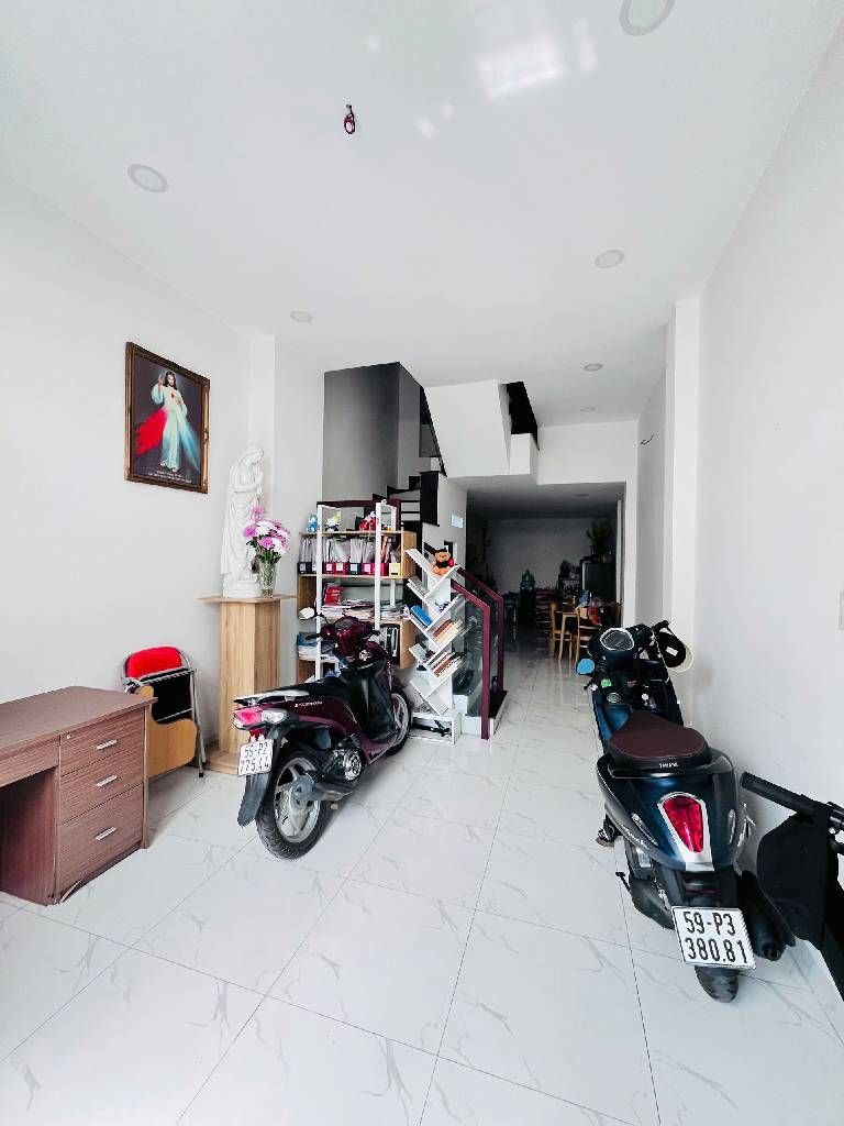 Bán nhà riêng Quận 3 5 tầng diện tích 44.6m² pháp lý rõ ràng