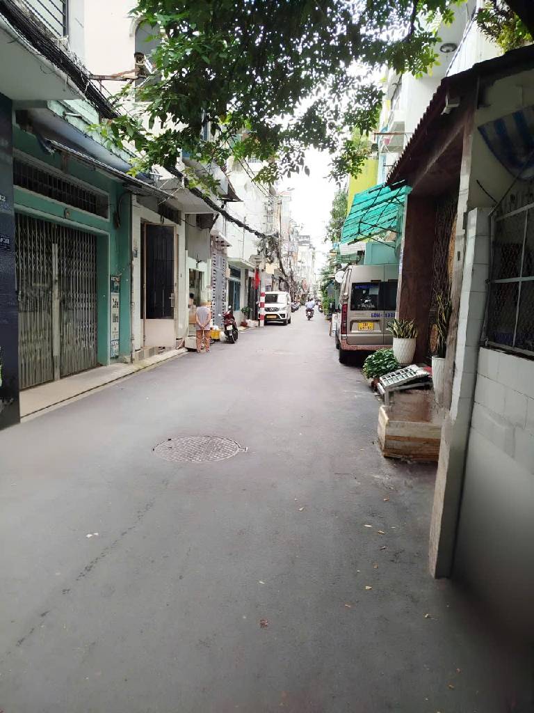 Bán nhà mặt phố 3 tầng, 119m2, giá 20.5 tỷ tại Tân Bình