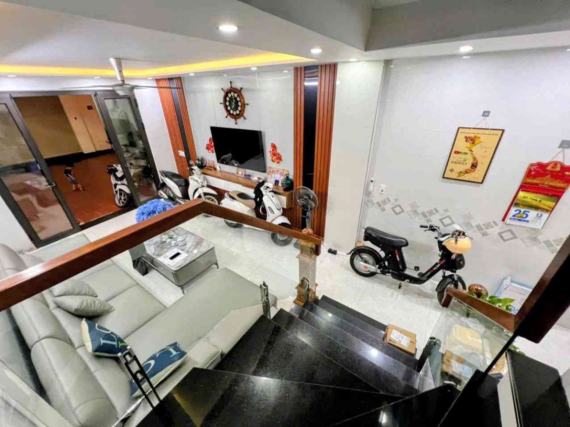 Nhà góc 3 thoáng ô tô chờ tại KĐT Việt Phát