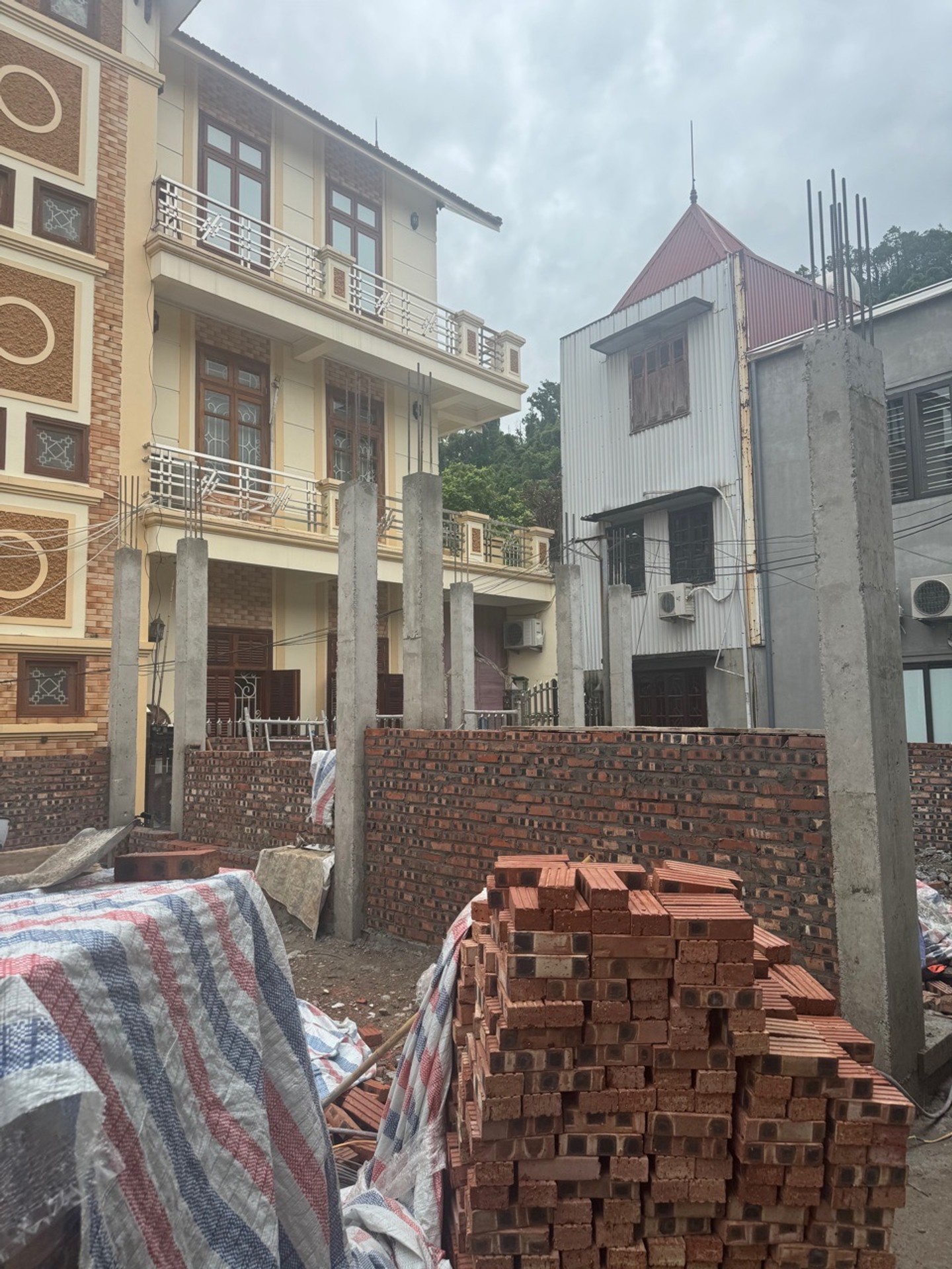 Nhà riêng trung tâm Kiến An với thiết kế hiện đại và vị trí đắc địa