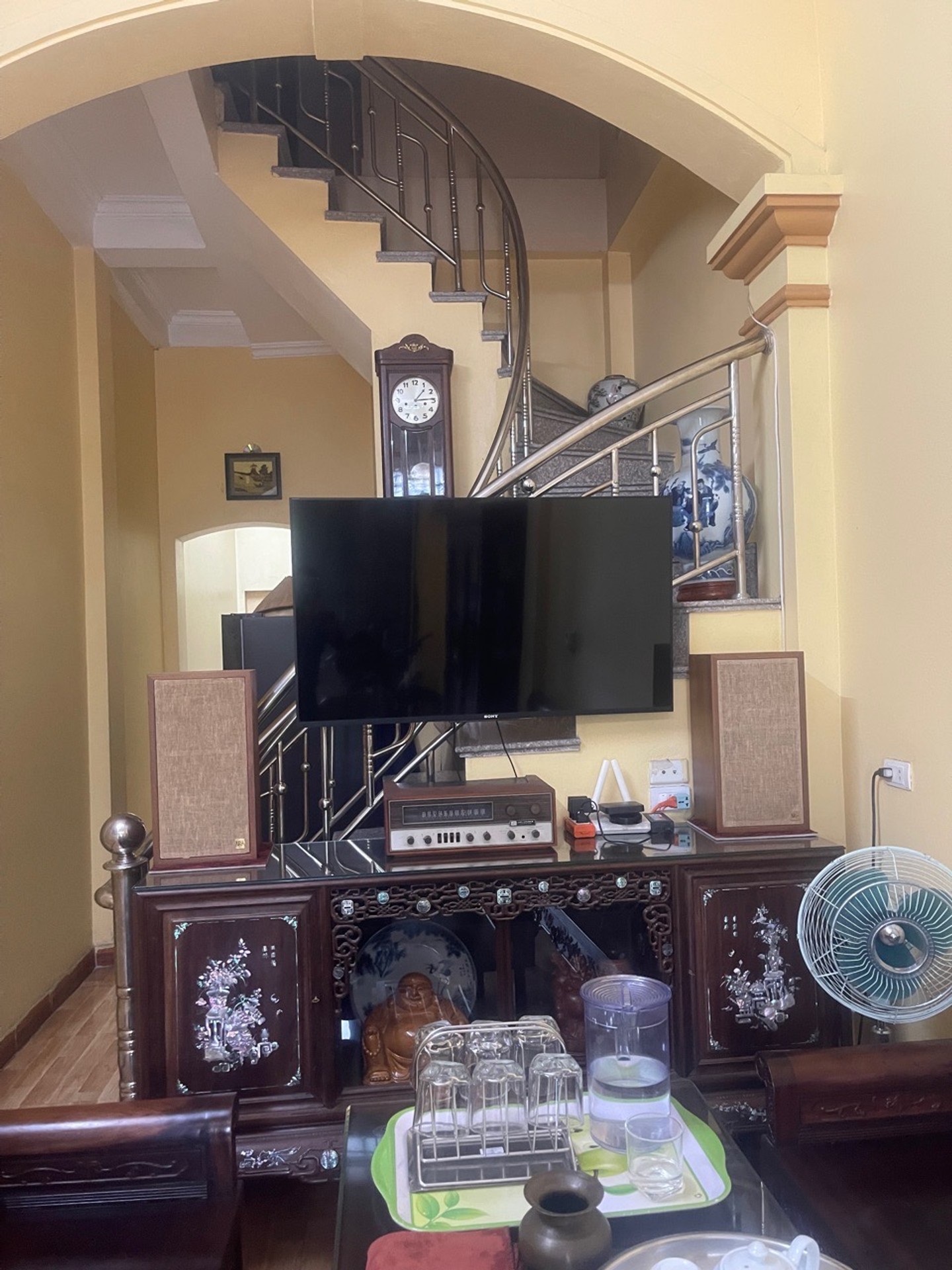 Nhà 3 tầng 2 mặt thoáng tại thôn Cầu Thăng Long giá 12.87 tỷ