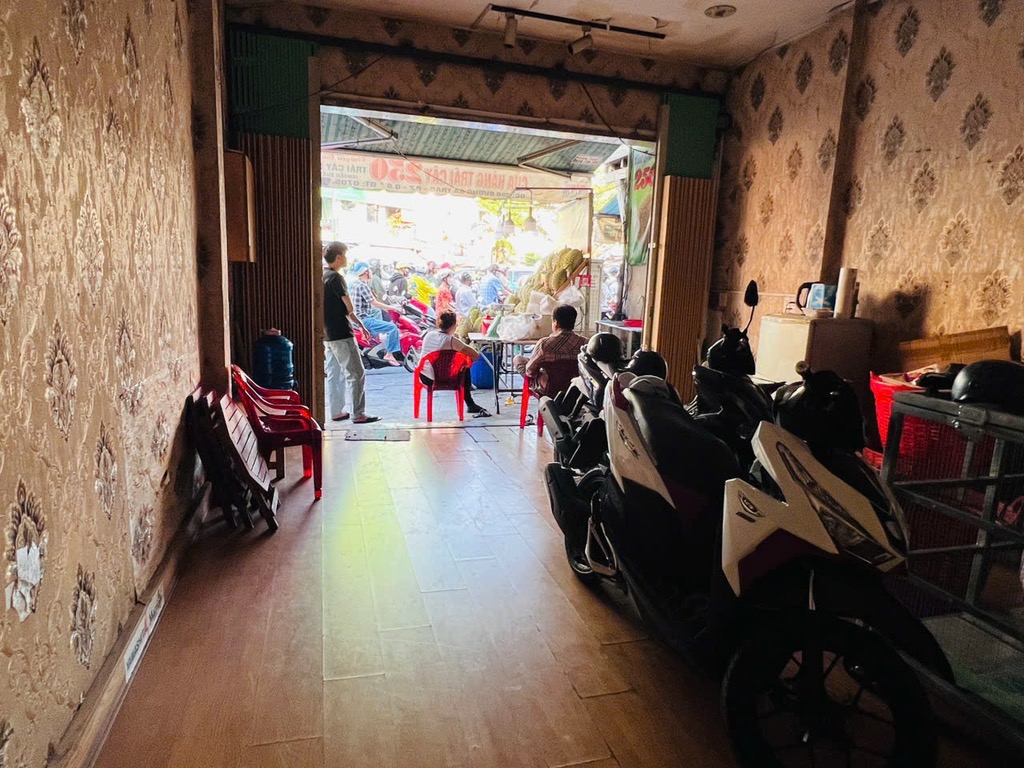 Bán nhà mặt phố Dương Bá Trạc p 2 Quận 8, ngang lớn 4.7m, giá 13.5 tỷ 0948769331