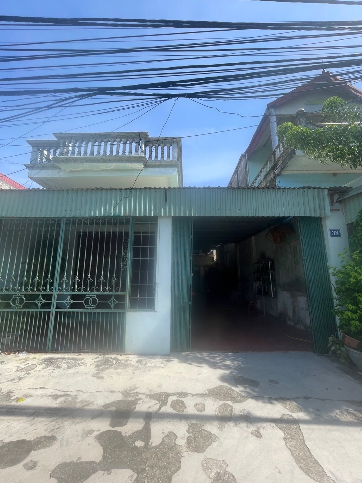 Nhà mặt phố rộng 254m2 mặt tiền 7,8m hướng Nam tại Hoàng Lâu, Hồng Phong