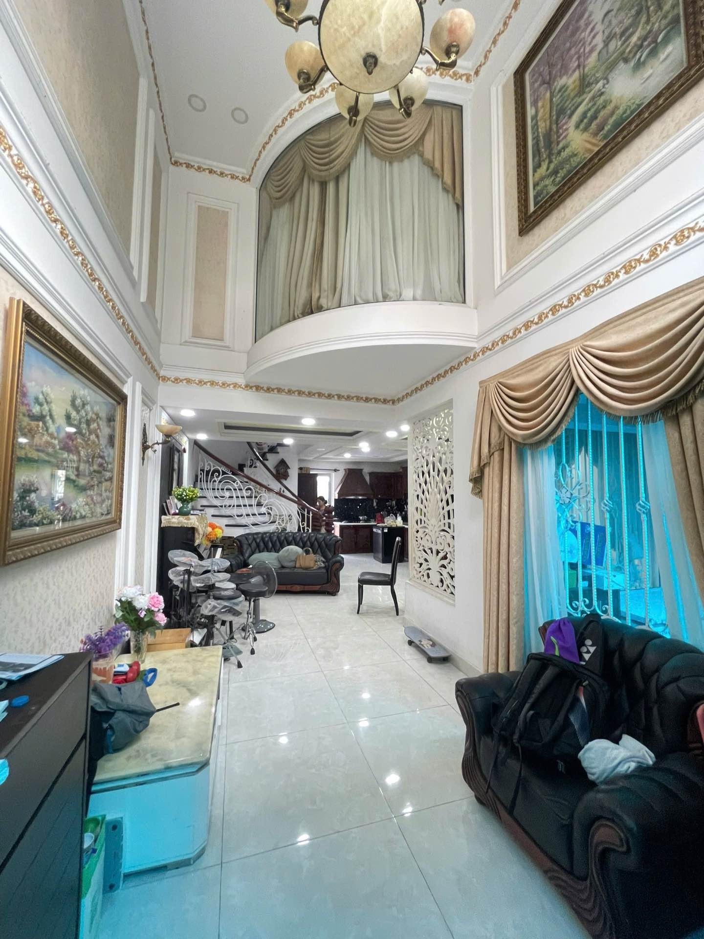 Cơ hội hiếm có sở hữu nhà mặt phố 4 tầng rộng rãi sầm uất tại khu biệt thự đẳng cấp