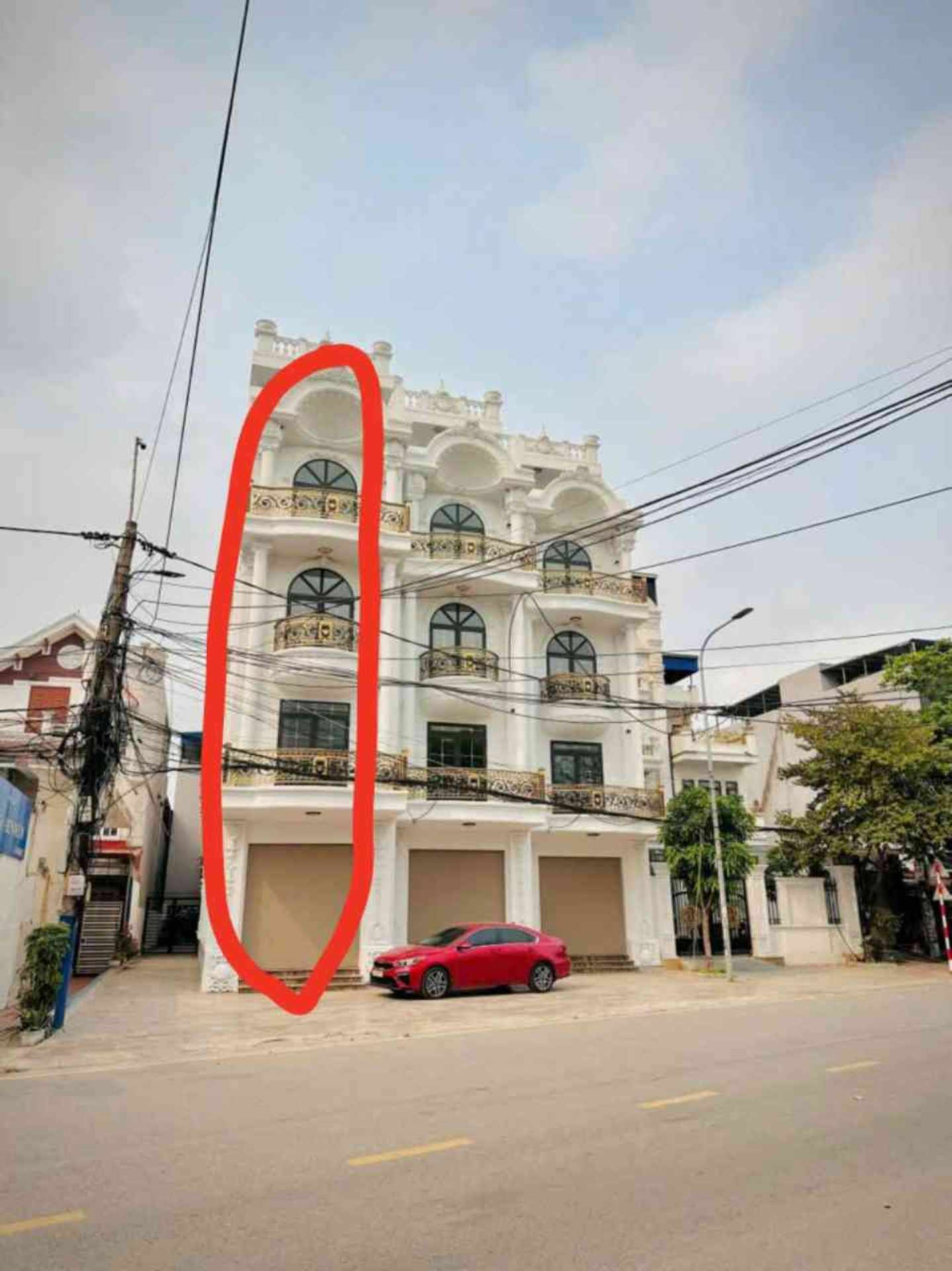 Nhà mặt phố 5 tầng có thang máy trên mặt đường Ngô Gia Tự, Hải An