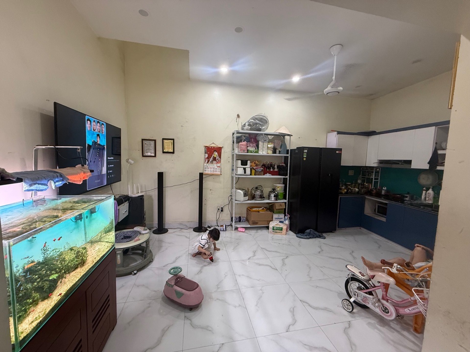 Nhà mặt phố Hồ Sen 3 tầng kinh doanh sầm uất tại Hải Phòng