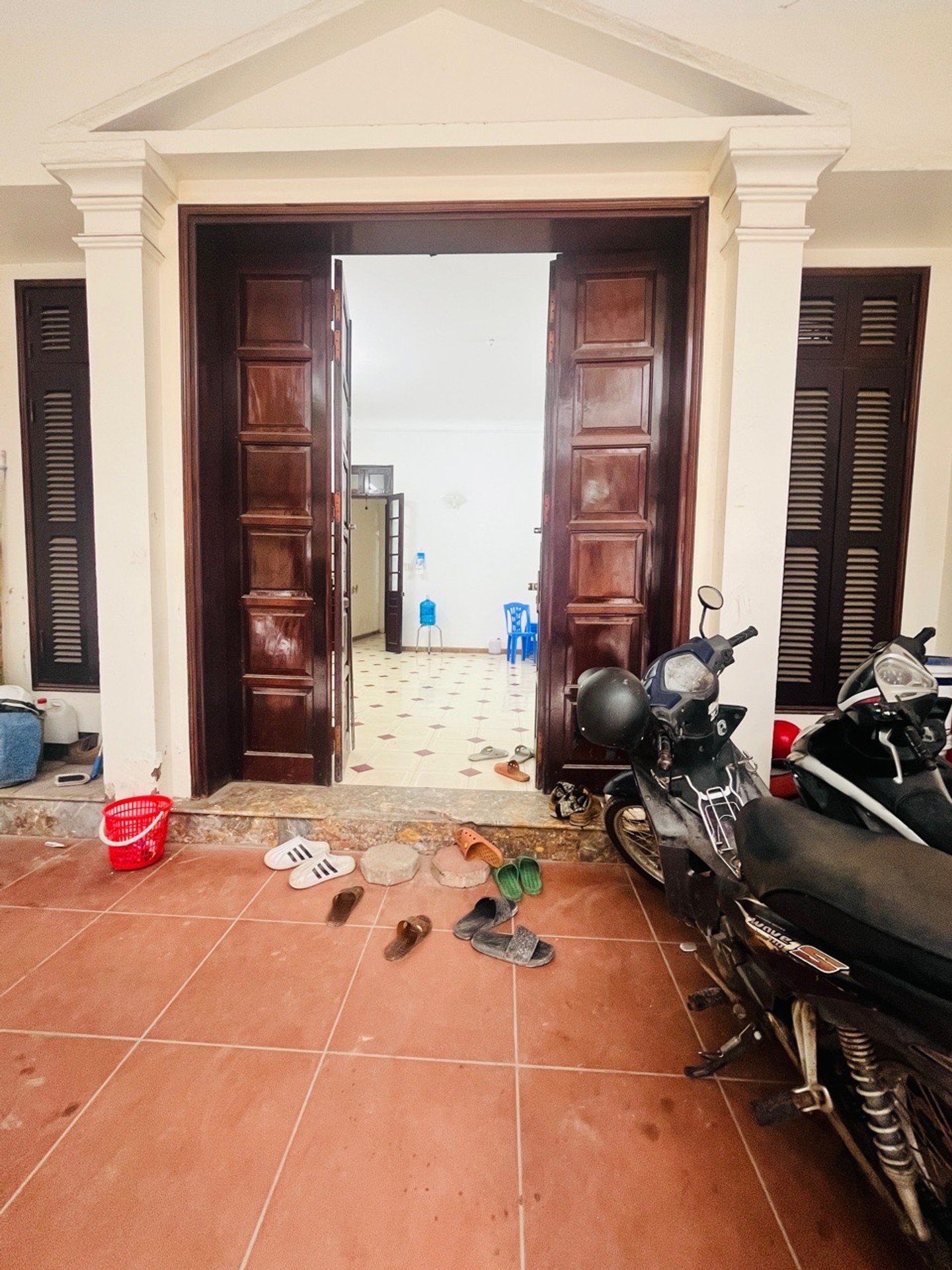 Biệt thự Phân lô Trung Kính đẳng cấp với tiềm năng kinh doanh vượt trội