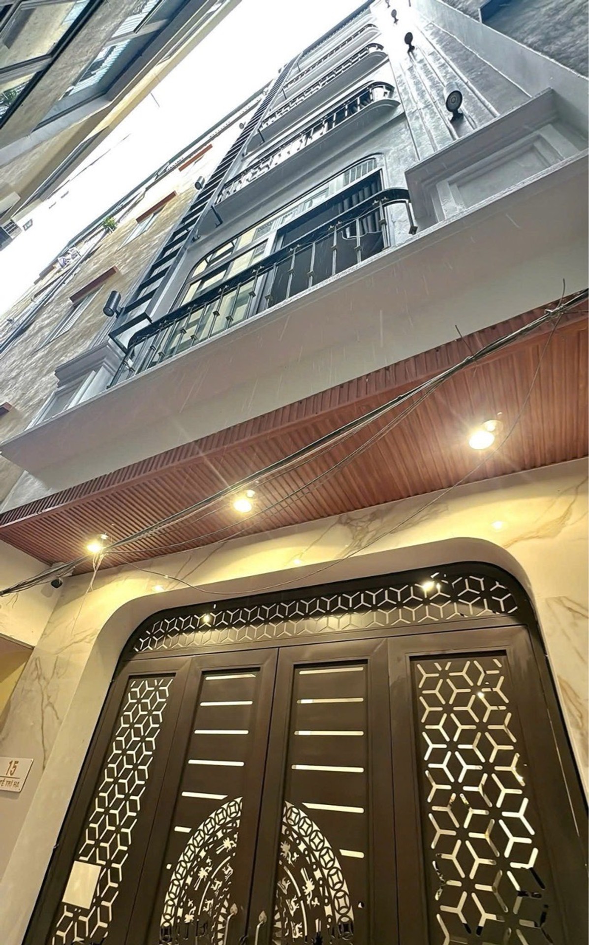 Nhà 7 tầng view Landmark 72, vị trí vàng Mễ Trì Hạ