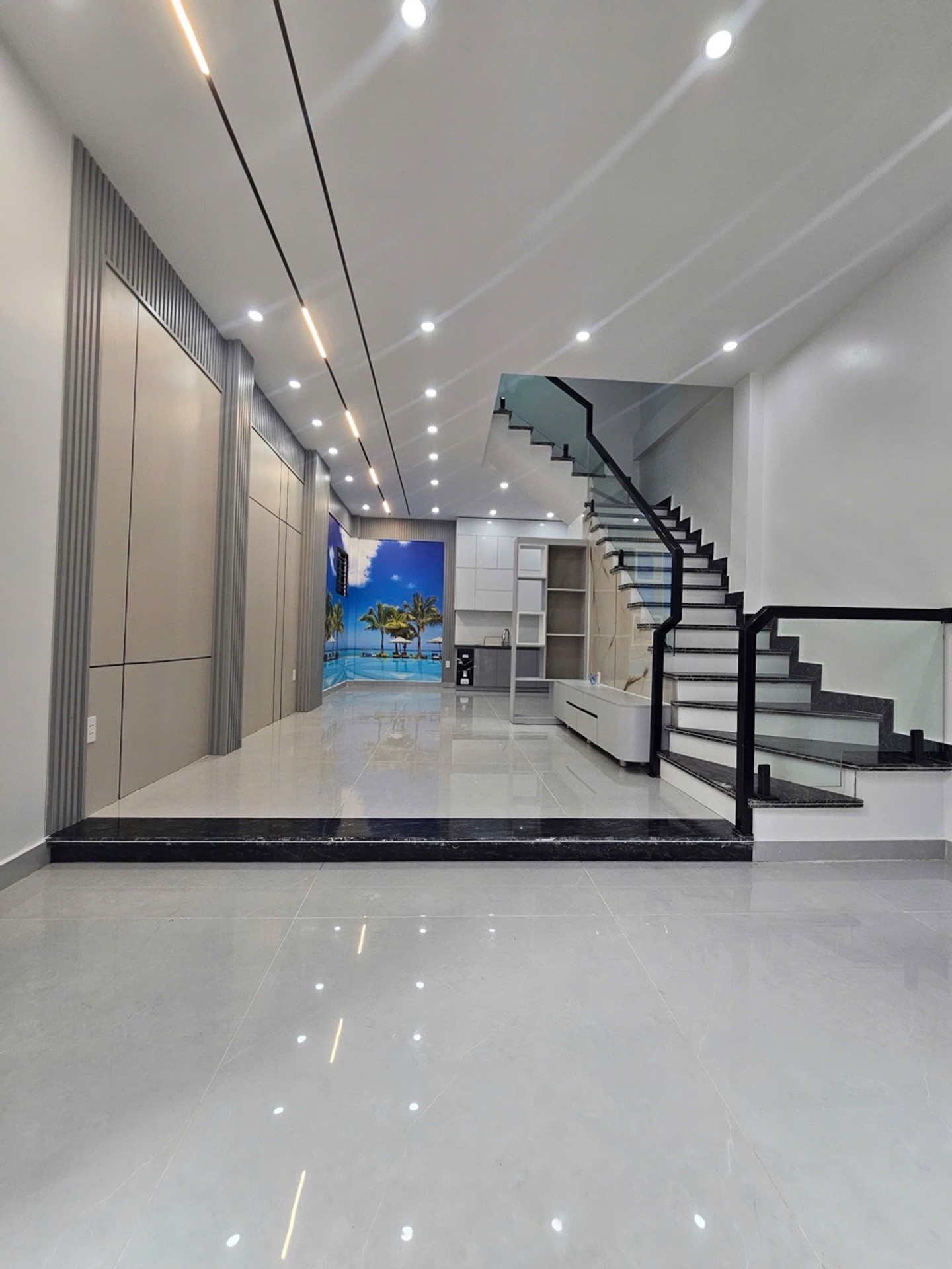 Nhà lô góc 3 tầng ngõ 88 Phạm Hữu Điều, thiết kế hiện đại, thuận tiện di chuyển