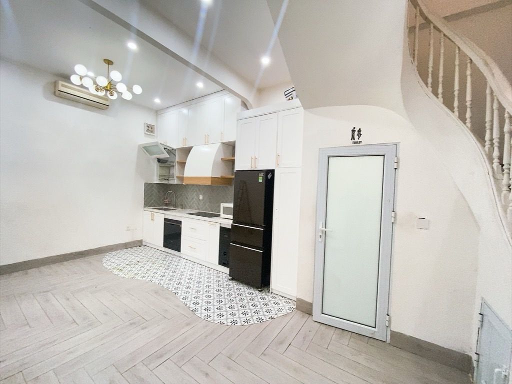 BÁN NHÀ PHÂN LÔ CÁN BỘ HỌC VIỆN AN NINH – DÂN TRÍ CAO, AN NINH TỐT – Ô TÔ VÀO NHÀ – 40M² – 15.8 TỶ