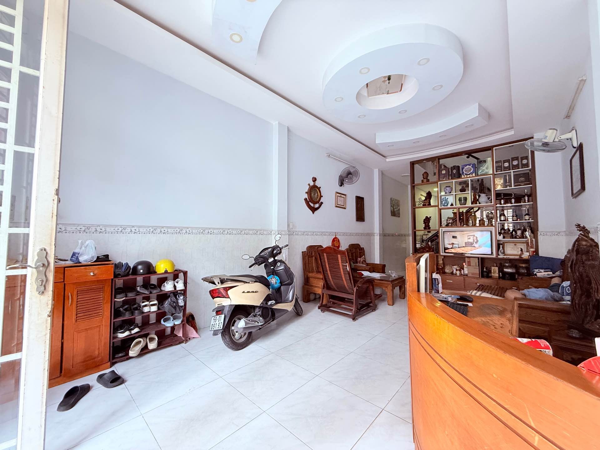 Nhà phân lô 3 tầng 64m2 gần chợ Sơn Kỳ, tiện kinh doanh