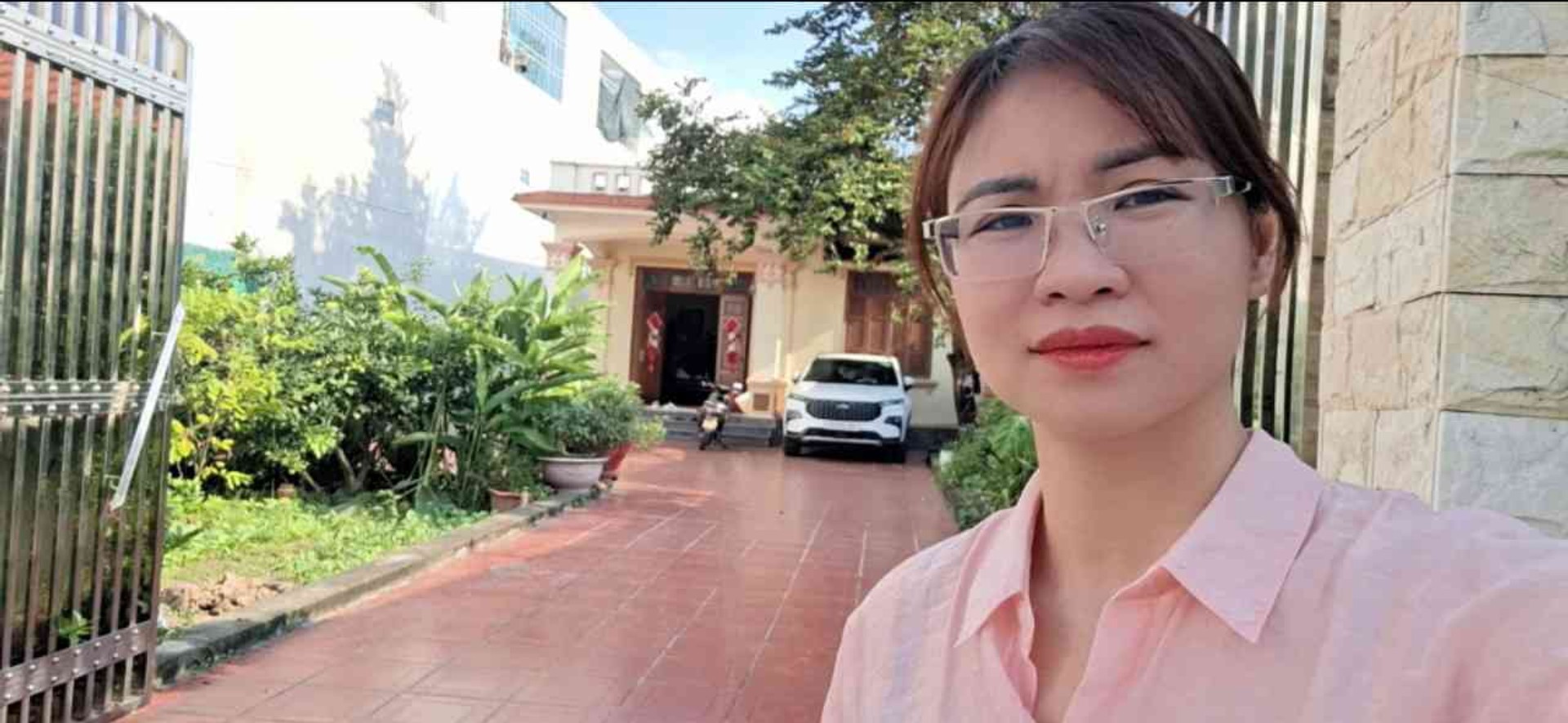 Nhà mặt phố 1 tầng, mặt tiền rộng tại xã Đặng Cương