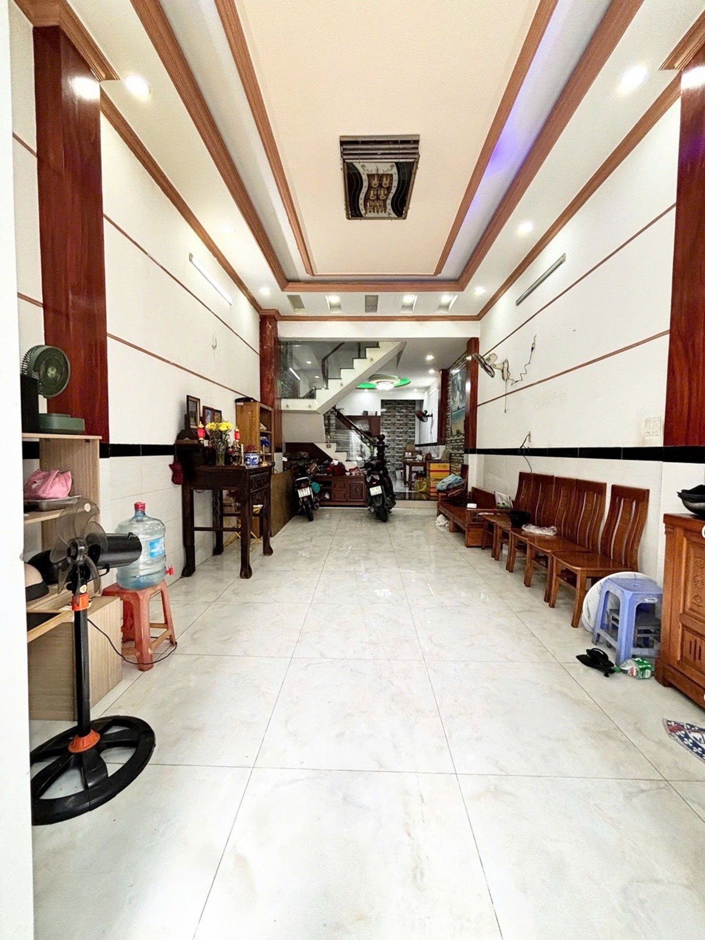 BÁN GẤP NHÀ 3 TẦNG HẺM Ô TÔ THÔNG 60M² CHỈNH 6TY NHỎ XÍU