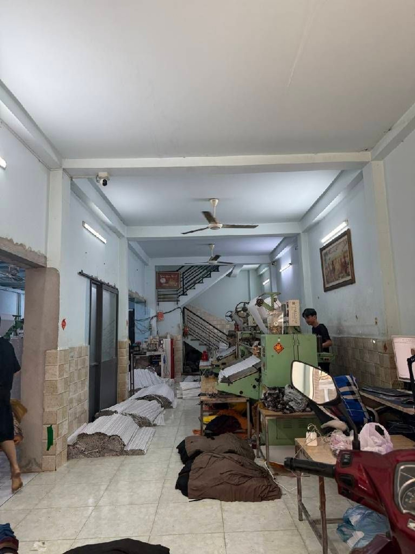 Nhà 5 tầng rộng 62m² tại Phú Thọ Hoà, giá 7.4 tỷ, kinh doanh tốt