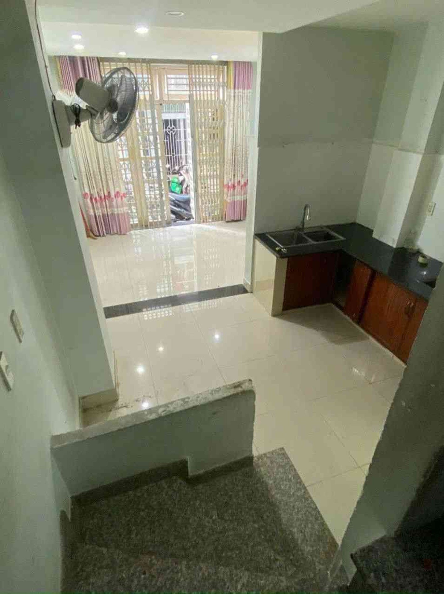 Cơ hội sở hữu nhà riêng trung tâm quận 10 giá hấp dẫn