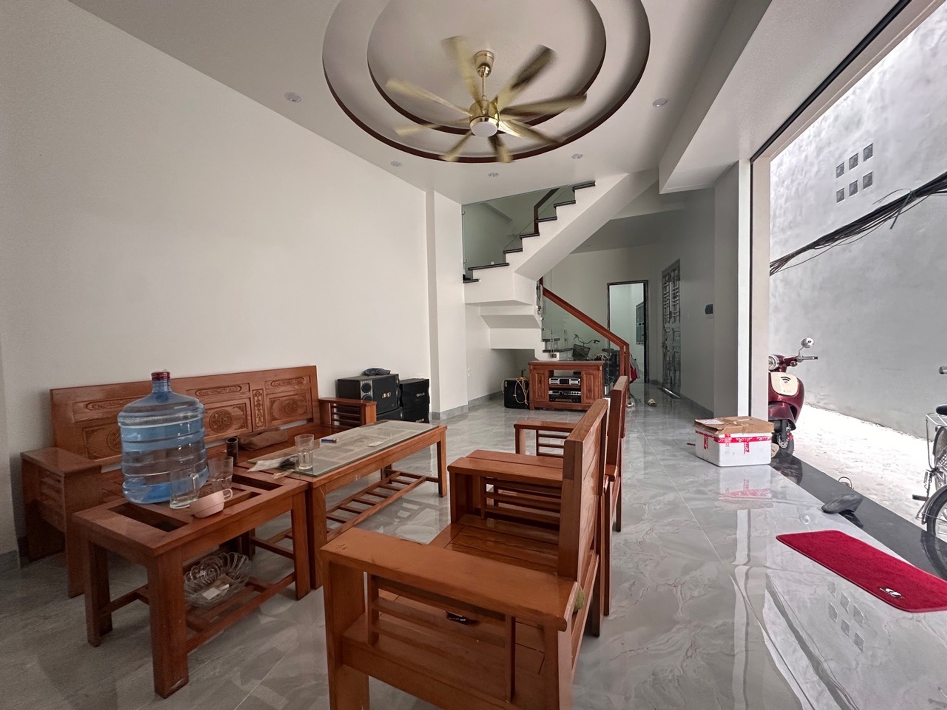 Nhà 3 Tầng Ô Tô Đỗ Cửa Ngay Trung Tâm Ngô Gia Tự