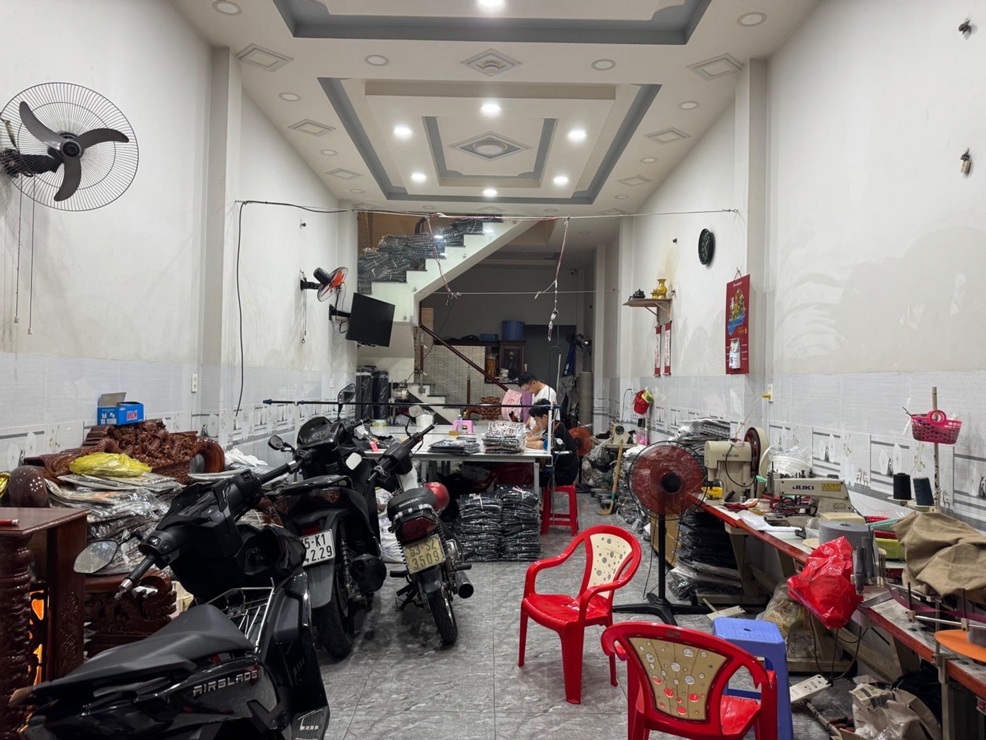 Bán nhà riêng 2 tầng 65,4 m2 tại Bình Hưng Hoà A, hướng Đông Nam