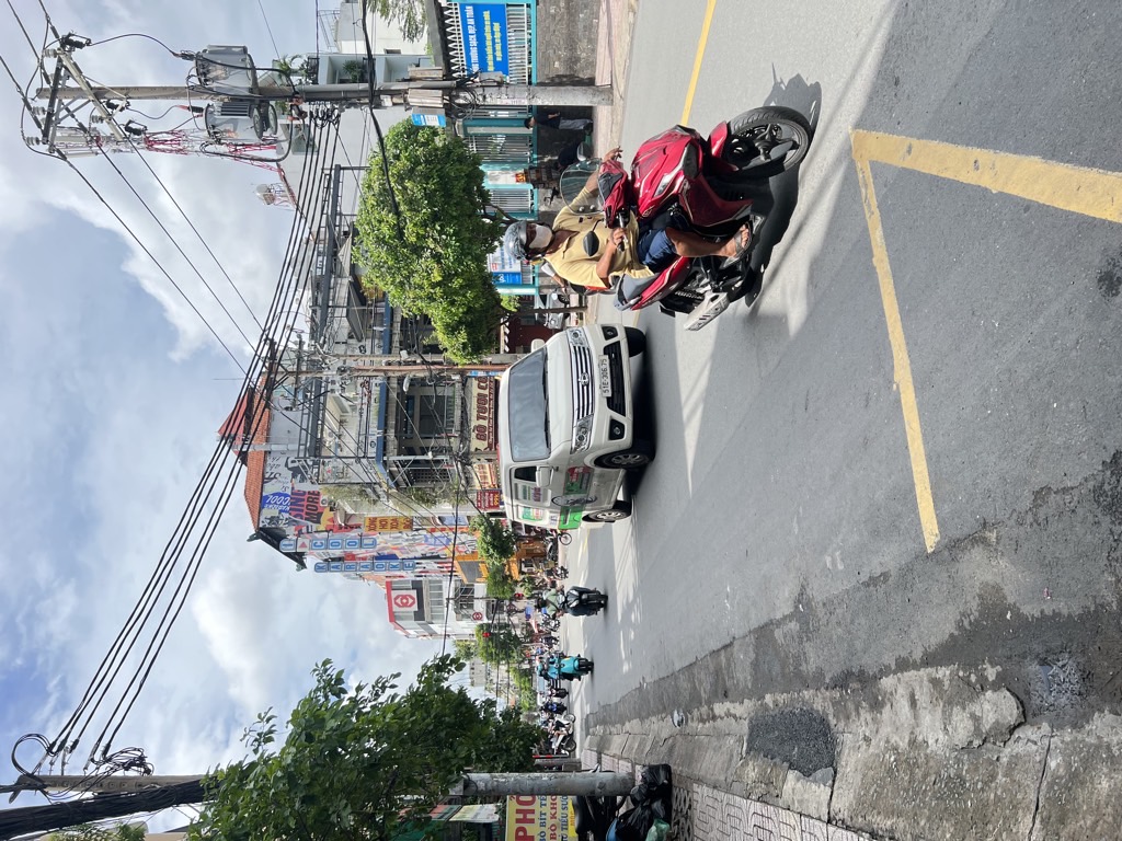 Nhà mặt phố Đồng Đen - Vị trí vàng cho kinh doanh, văn phòng