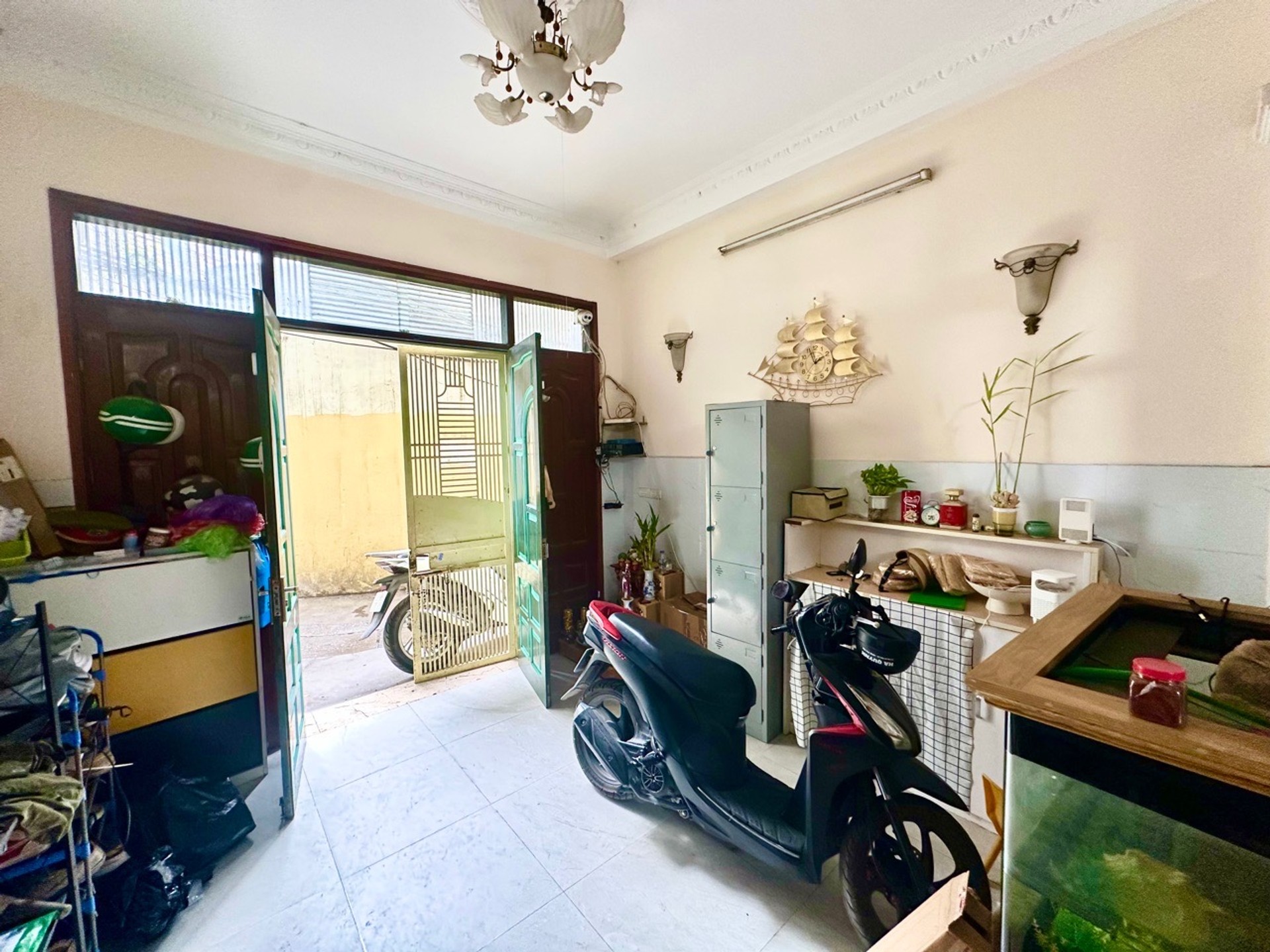 Nhà Khương Hạ, view Hồ Lộng Gió, ngõ ô tô tránh gần phố