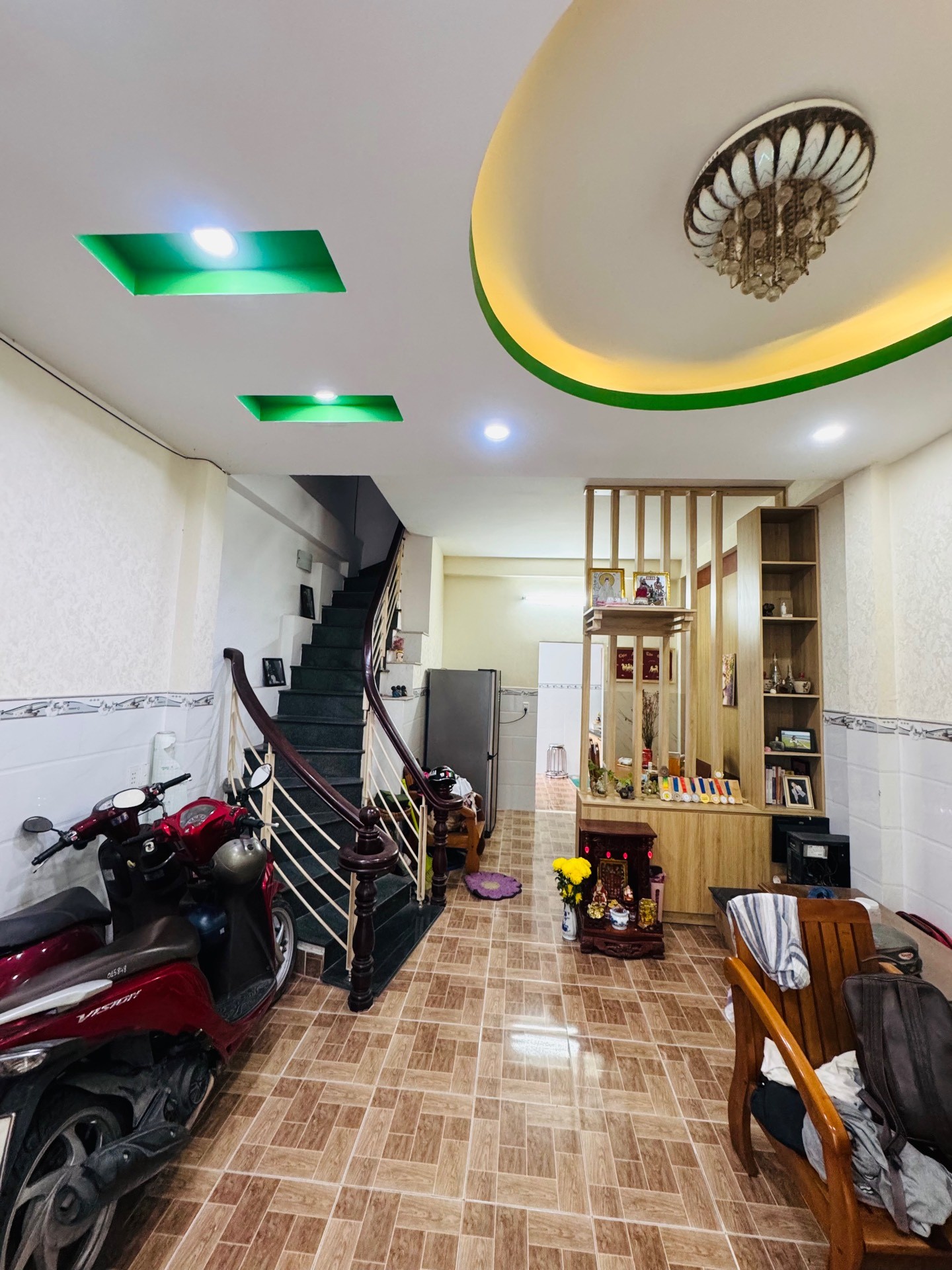 Bán nhà 3 tầng Tân Sơn Nhì, 3 phòng ngủ, giá tốt